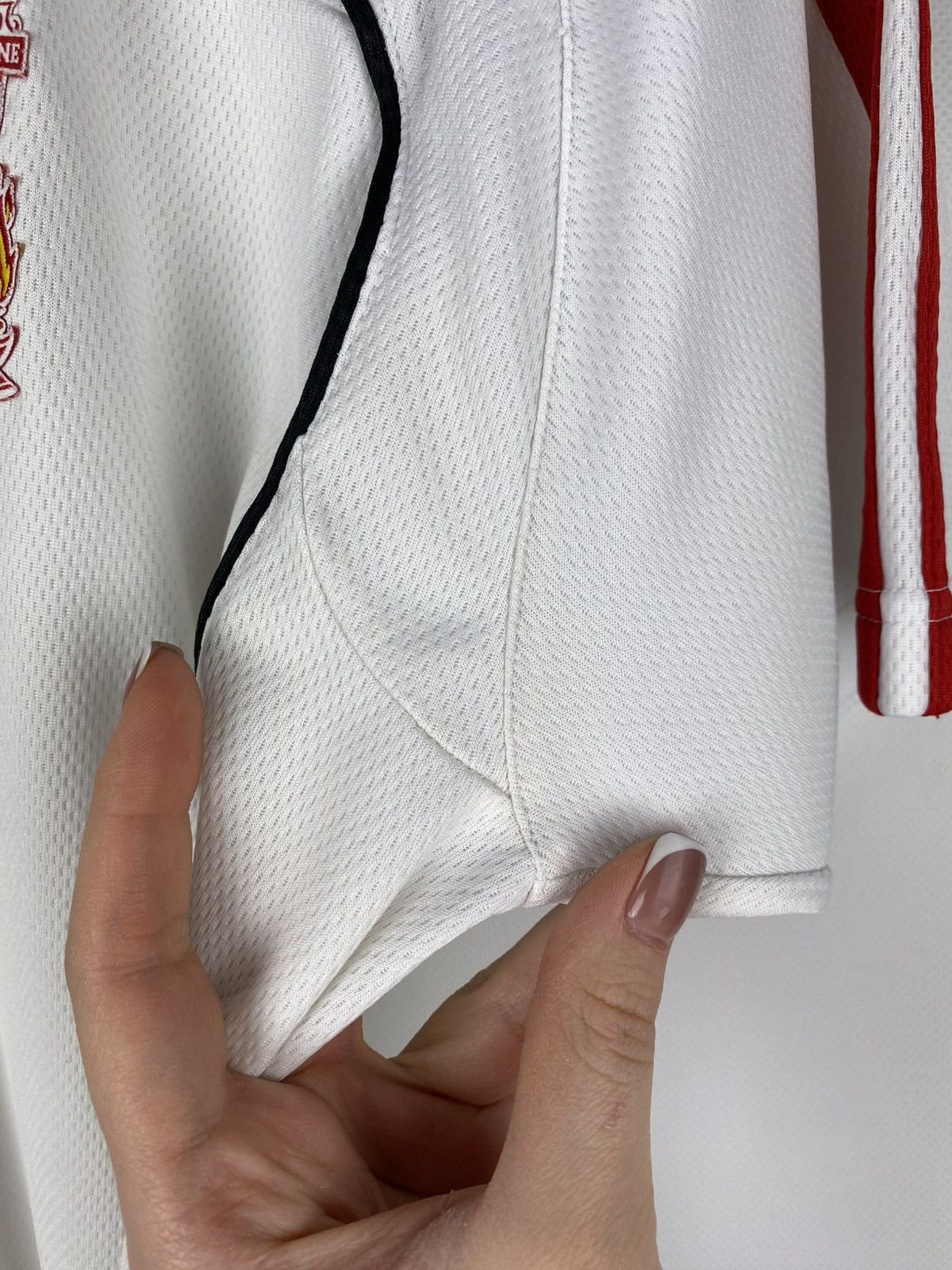 Adidas Adidas Liverpool 2010-11 polo shirt soccer jersey P95537 Size US M / EU 48-50 / 2 - 15 Thumbnail
