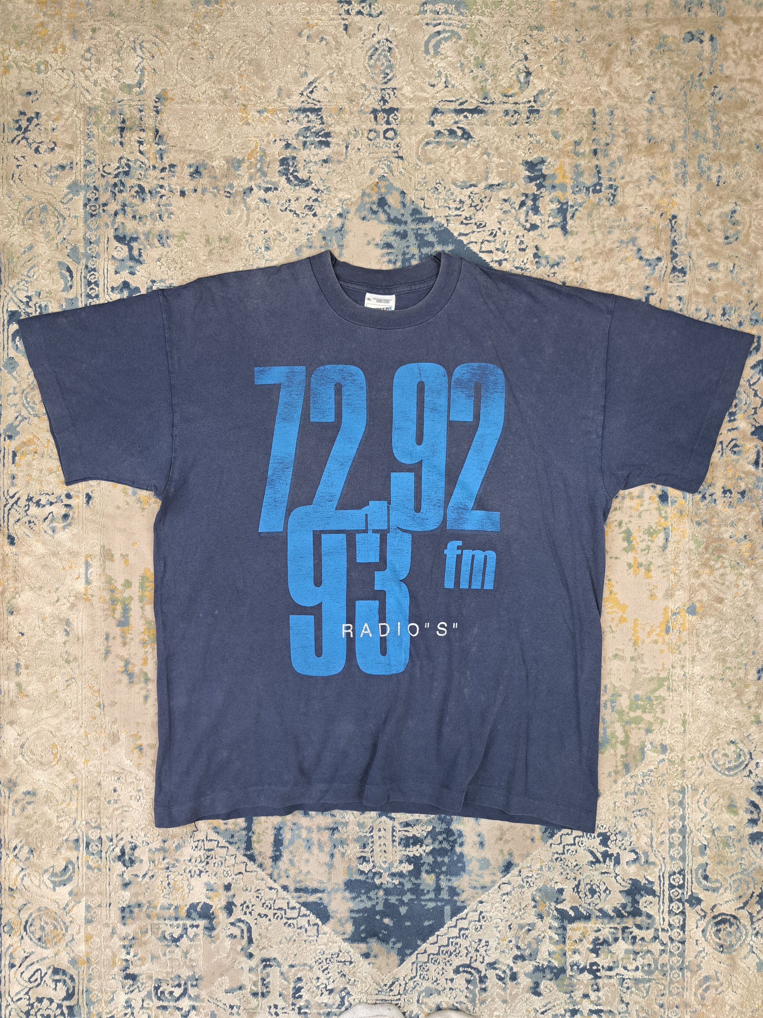 Vintage VTG 90s Screen Stars Single Stitch "Radio S" Distressed Tee Size US XL / EU 56 / 4 - 1 Thumbnail