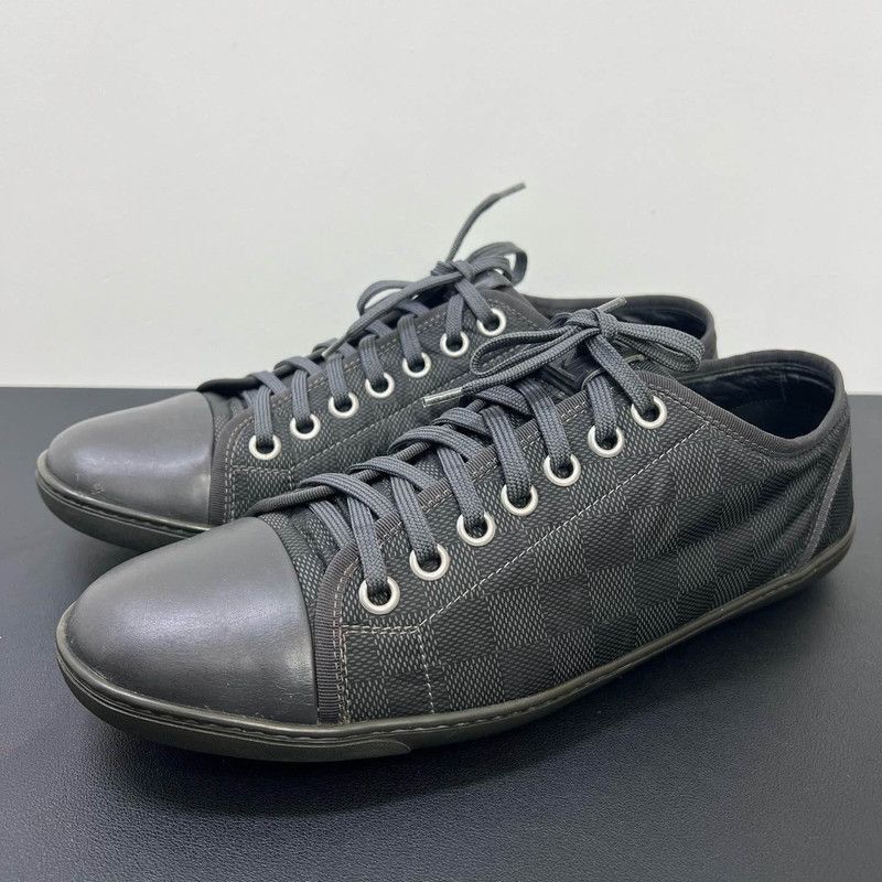 Louis Vuitton Men's Black Casual Sneakers -