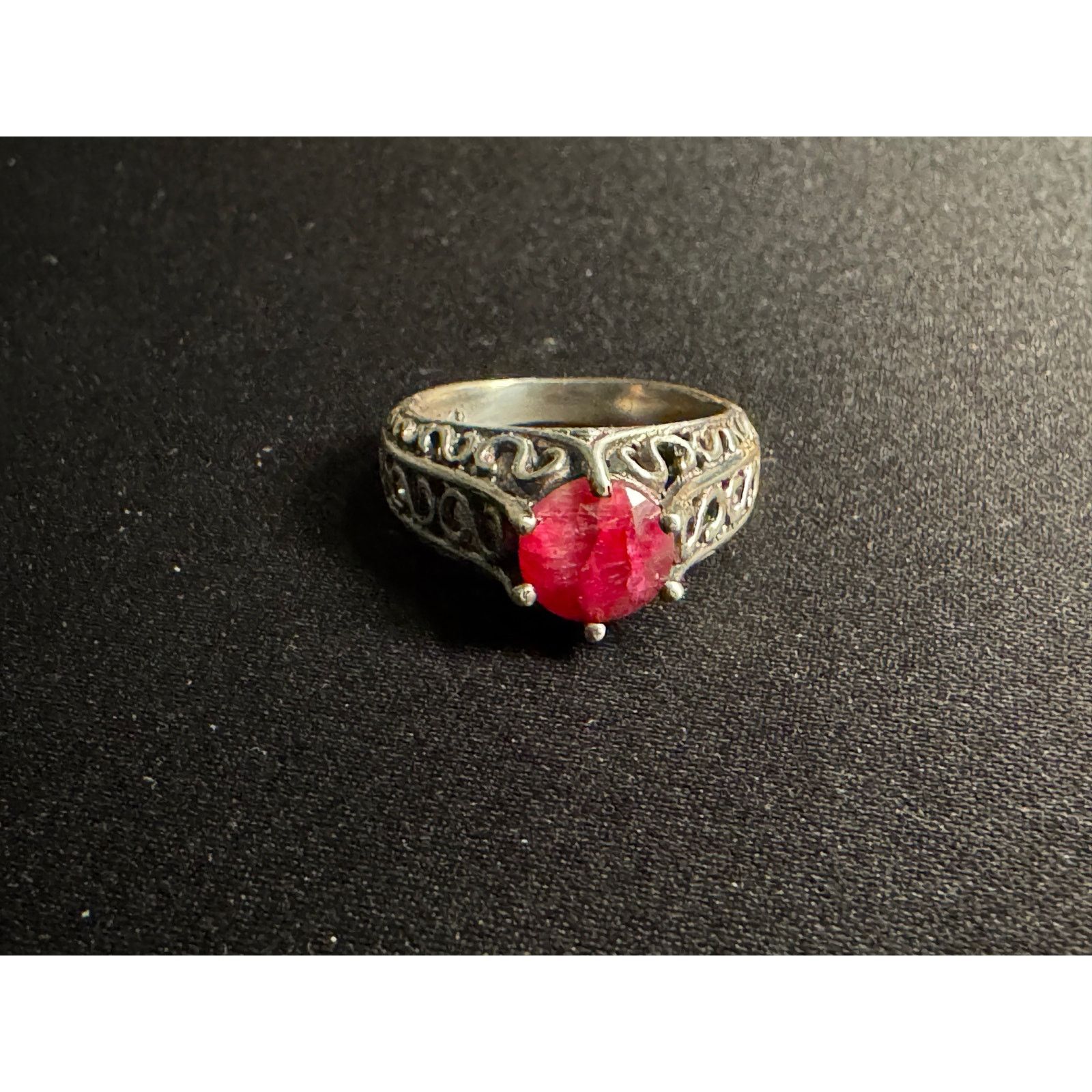 Other Vintage 925 Sterling Lab Created Ruby Ring Size 8 Size ONE SIZE - 4 Thumbnail