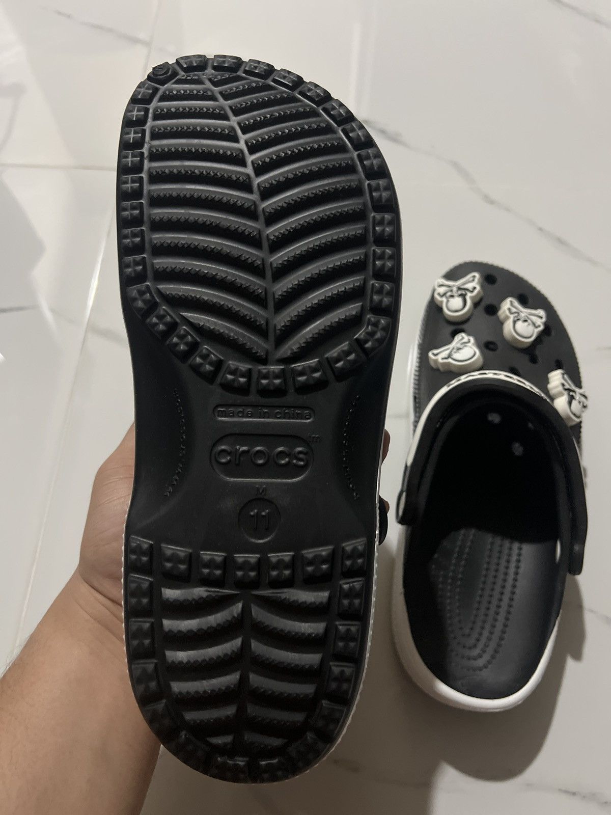 Crocs × Mastermind Japan Crocs x Mastermind Classic Clog BLACK/WHITE SIZE M10/W11 US Size US 11 / EU 44 - 2 Thumbnail