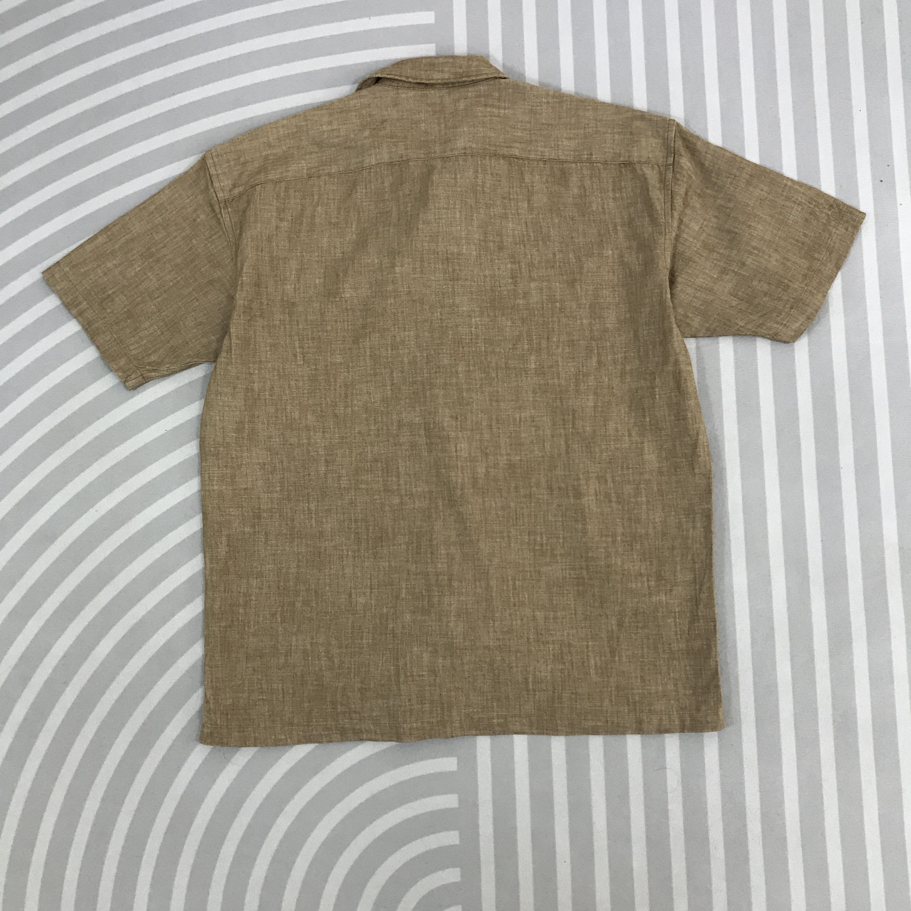 JW Anderson × Japanese Brand × Uniqlo Vintage J.W.Anderson x Uniqlo button up short sleeve Shirt Size US S / EU 44-46 / 1 - 3 Thumbnail