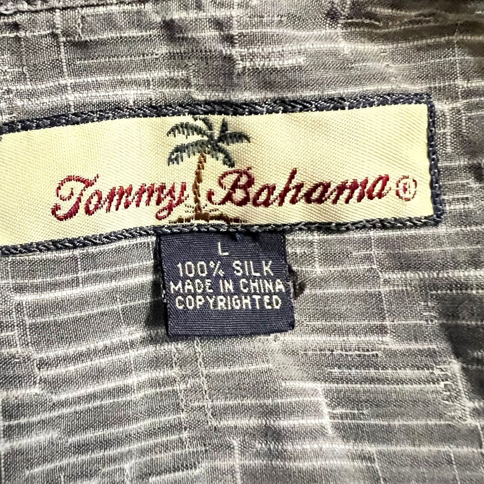 Tommy Bahama Tommy Bahama Shirt Mens Large Silk Hawaiian Gray Short Sleeve Button L Mens Size US L / EU 52-54 / 3 - 6 Thumbnail