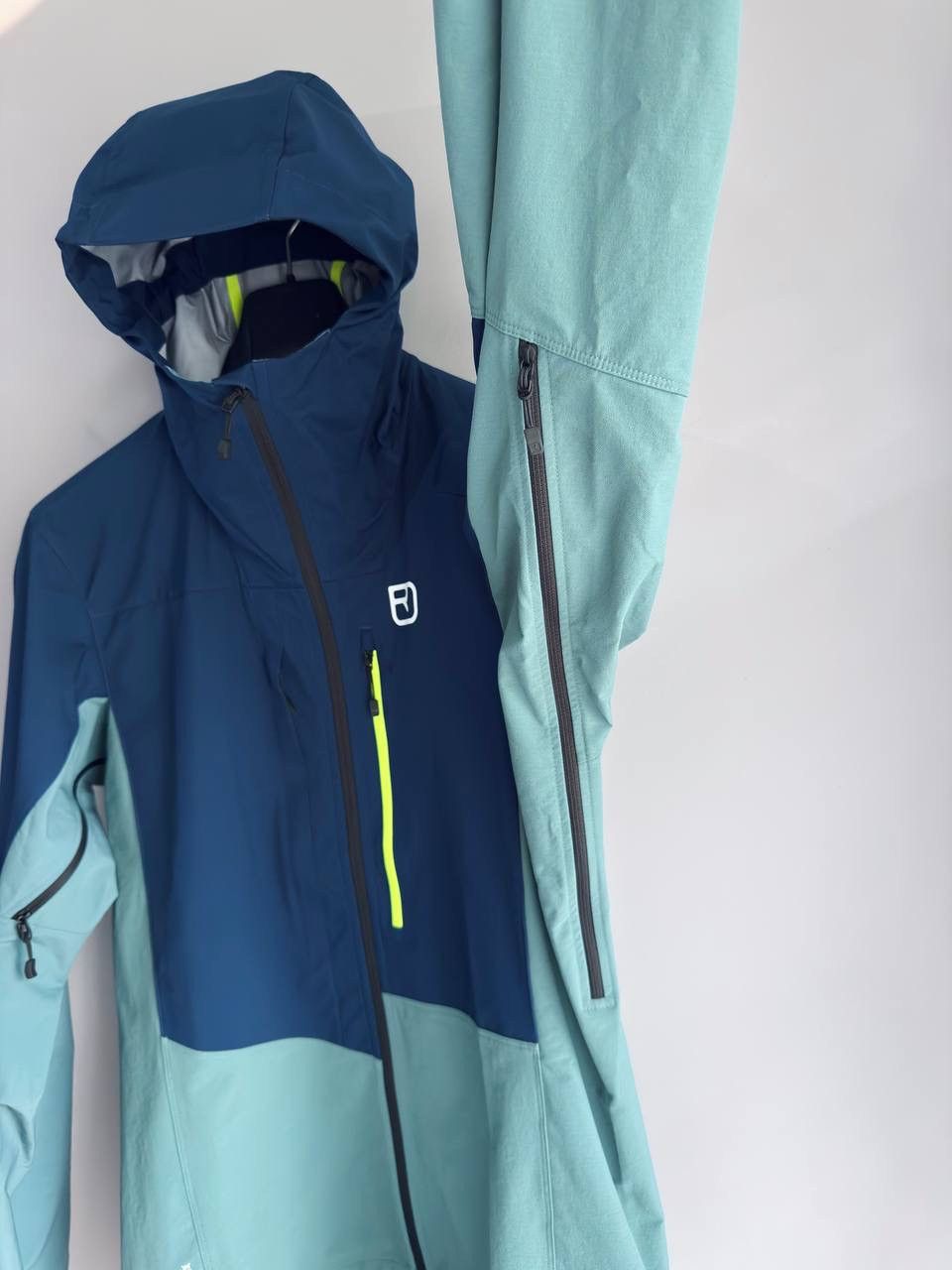 ORTOVOX Ortovox Mesola Merino Inside Hardshell Men's Hooded Jacket M Size US M / EU 48-50 / 2 - 10 Thumbnail