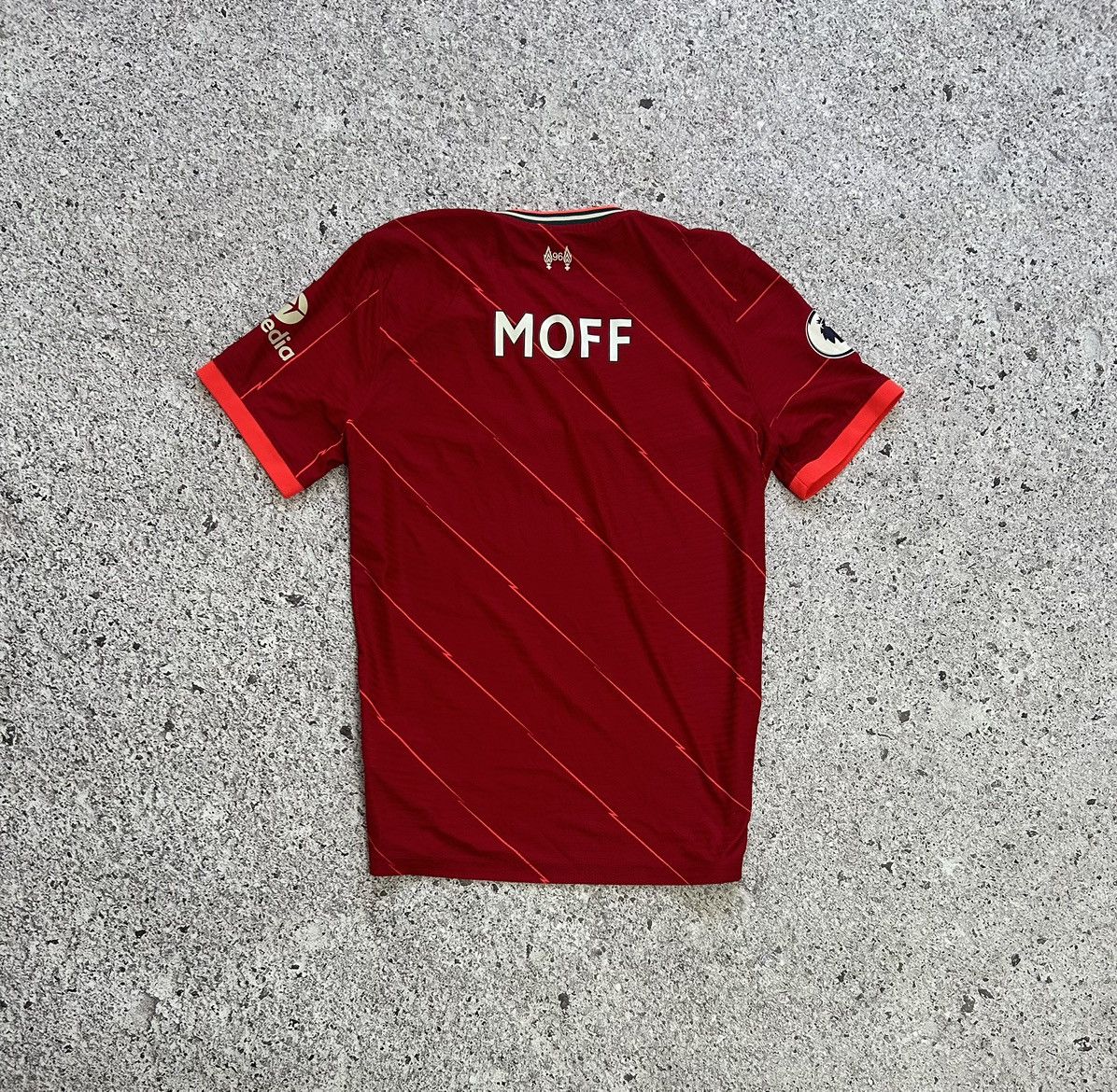 Nike × Vintage Nike FC Liverpool 2021 2022 Home Football Soccer Jersey Size US L / EU 52-54 / 3 - 6 Thumbnail