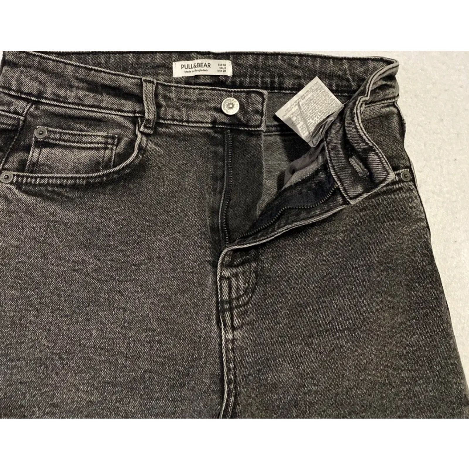 Vintage Pull&Bear Jeans Women’s 6 Pepper Gray Mid Rise Skinny Denim / 28-8 Slim Fit Womens Jeans - Denim Light Wash Zip Closure 27 Inseam Black Size 28" / US 6 / IT 42 - 3 Thumbnail
