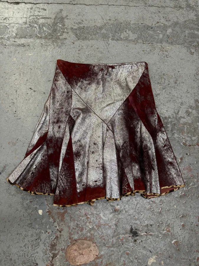 Roberto Cavalli 2000s Roberto Cavalli Eroded Silver Brown Suede Leather Skirt Size 26" / US 2 / IT 38 - 1 Thumbnail