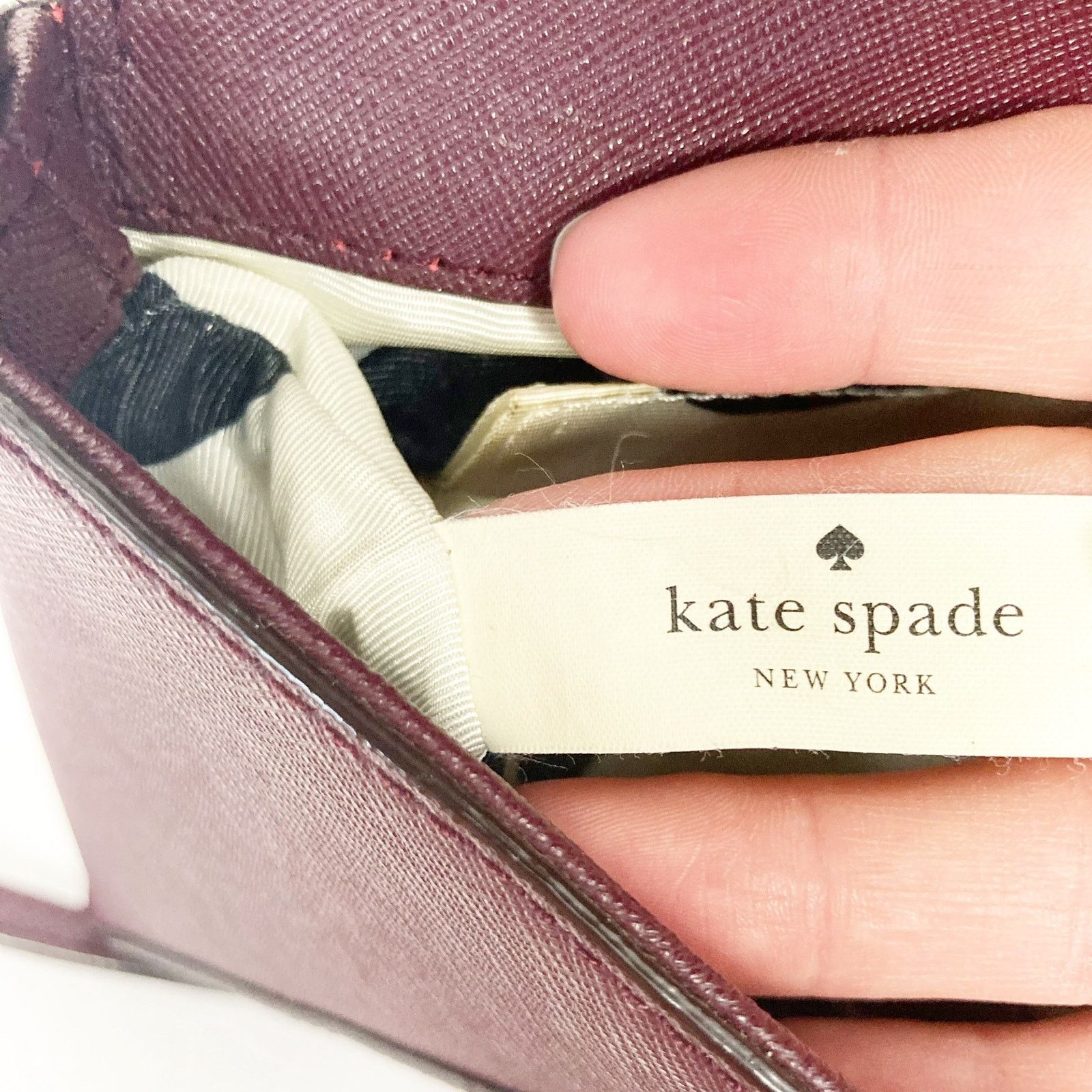 Kate Spade Kate Spade Maroon Leather Envelope Crossbody Bag Size ONE SIZE - 7 Thumbnail