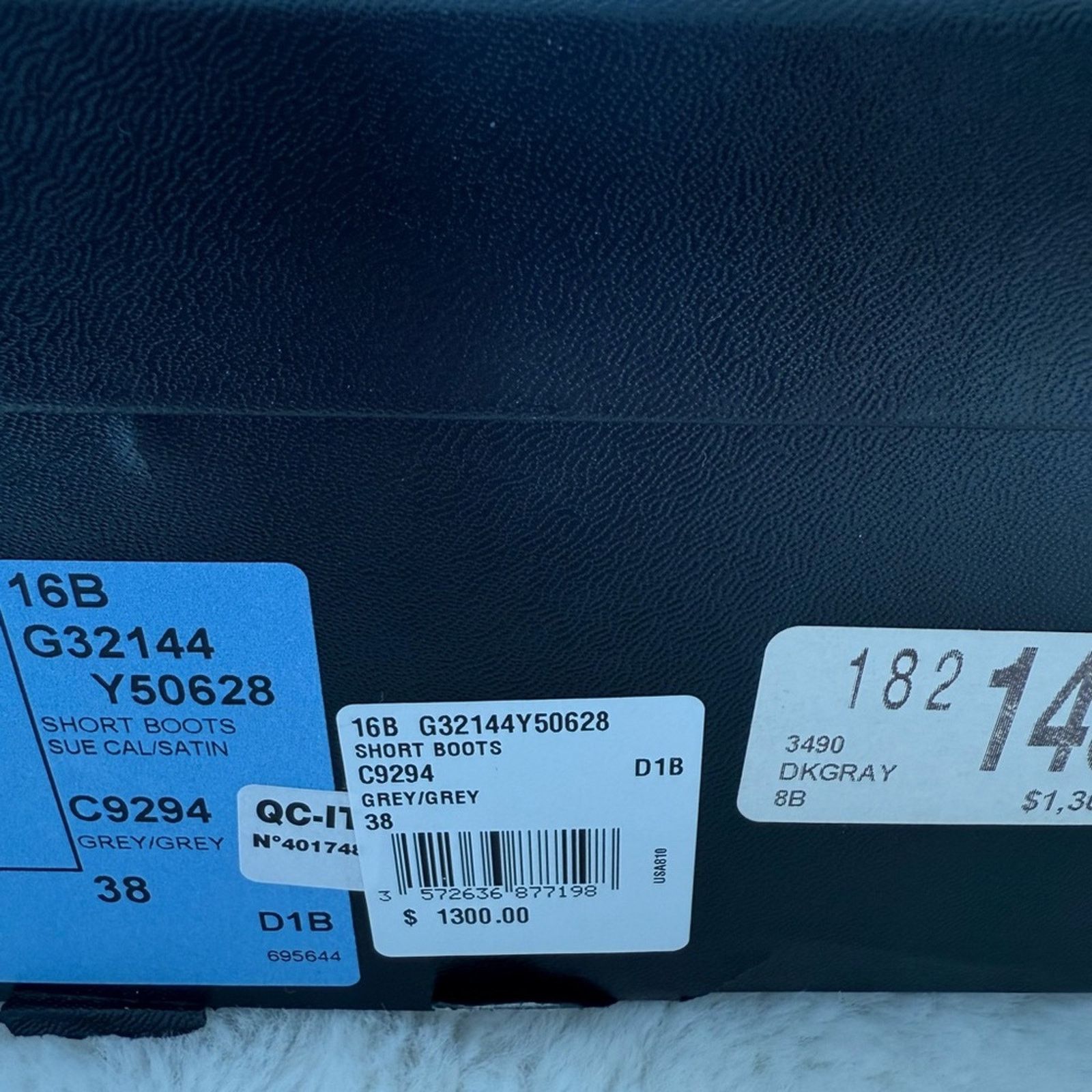 Chanel CHANEL women suede grey boots size 38 EU Authentic 1750$ Size US 8 / IT 38 - 12 Thumbnail