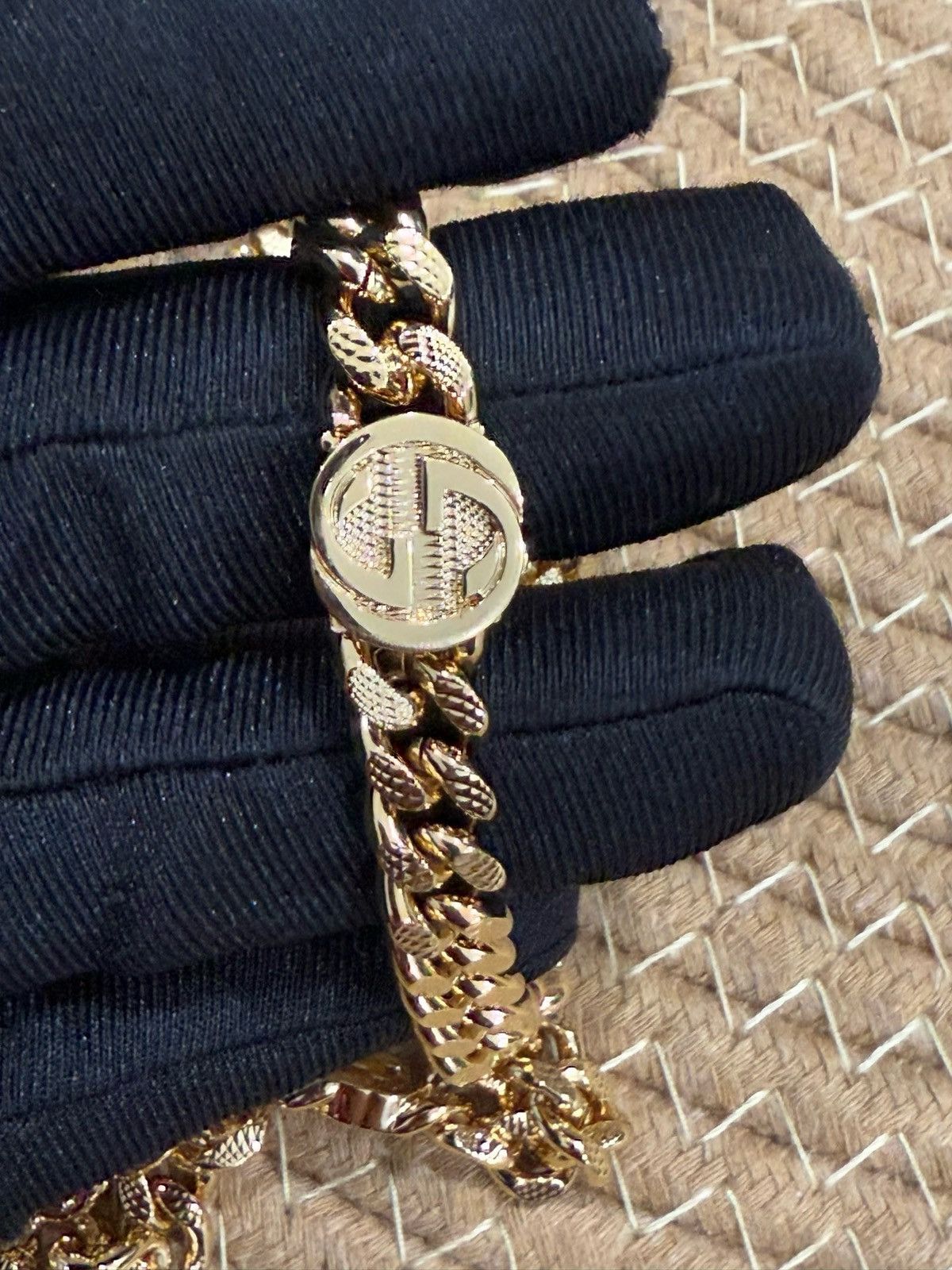 Gucci Enamel Gourmette Trefoil Small Pendant Necklace Size ONE SIZE - 10 Thumbnail