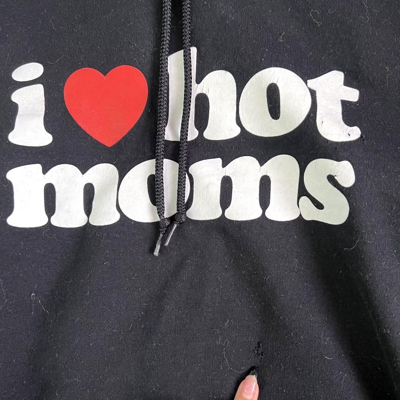 Vintage Danny Duncan Hoodie Mens Large Black I ♥ Hot Moms Graphic Pullover Sweatshirt Sweatshirt Hoodie Pullover Graphic Print Size US L / EU 52-54 / 3 - 2 Thumbnail
