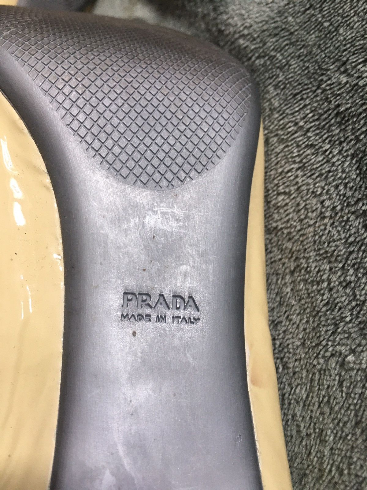 Prada PRADA Vintage Beige Patent Leather Pump Heels EU 41 Size US 11 / IT 41 - 13 Thumbnail