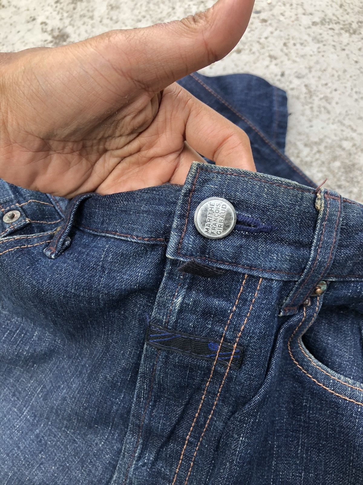 Marithe + Francois Girbaud MFG BUCKLE BACK BUTTON FLY DENIM Size US 31 - 7 Thumbnail