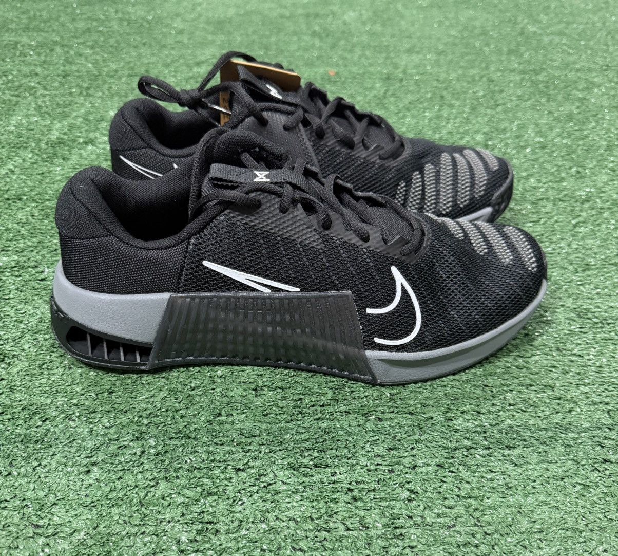 Nike Nike Women's Metcon9 Lace Up Training Shoes Black/Smoke Grey Size US 11 / IT 41 - 3 Thumbnail