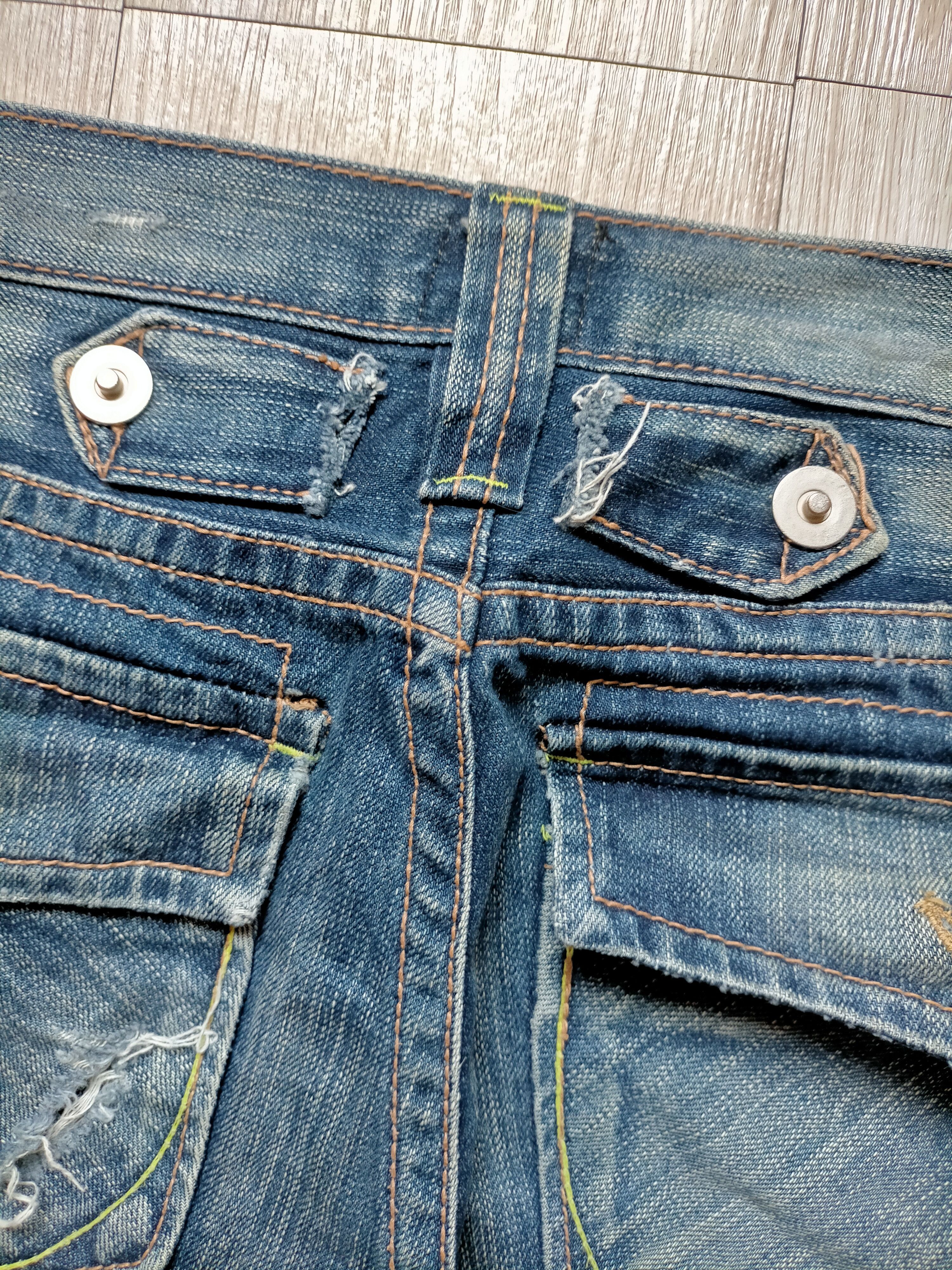 Le Grande Bleu (L.G.B.) OzzFirst Pinball Flare Jeans Studded Boot cut denim Size US 31 - 11 Thumbnail
