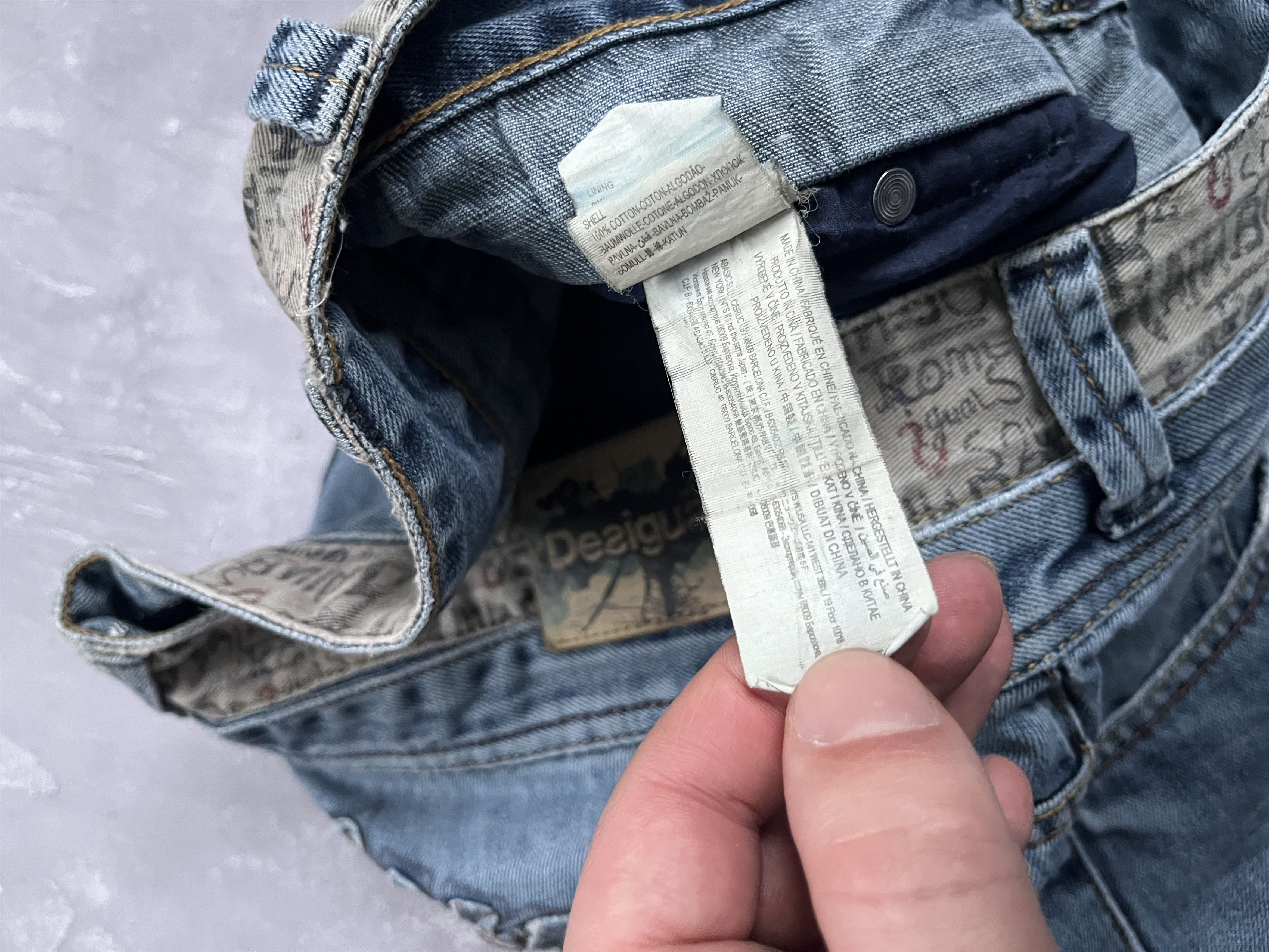 Desigual Vintage Desigual Y2K Jeans Logo Distressed Denim Embroidered Size US 30 / EU 46 - 13 Thumbnail