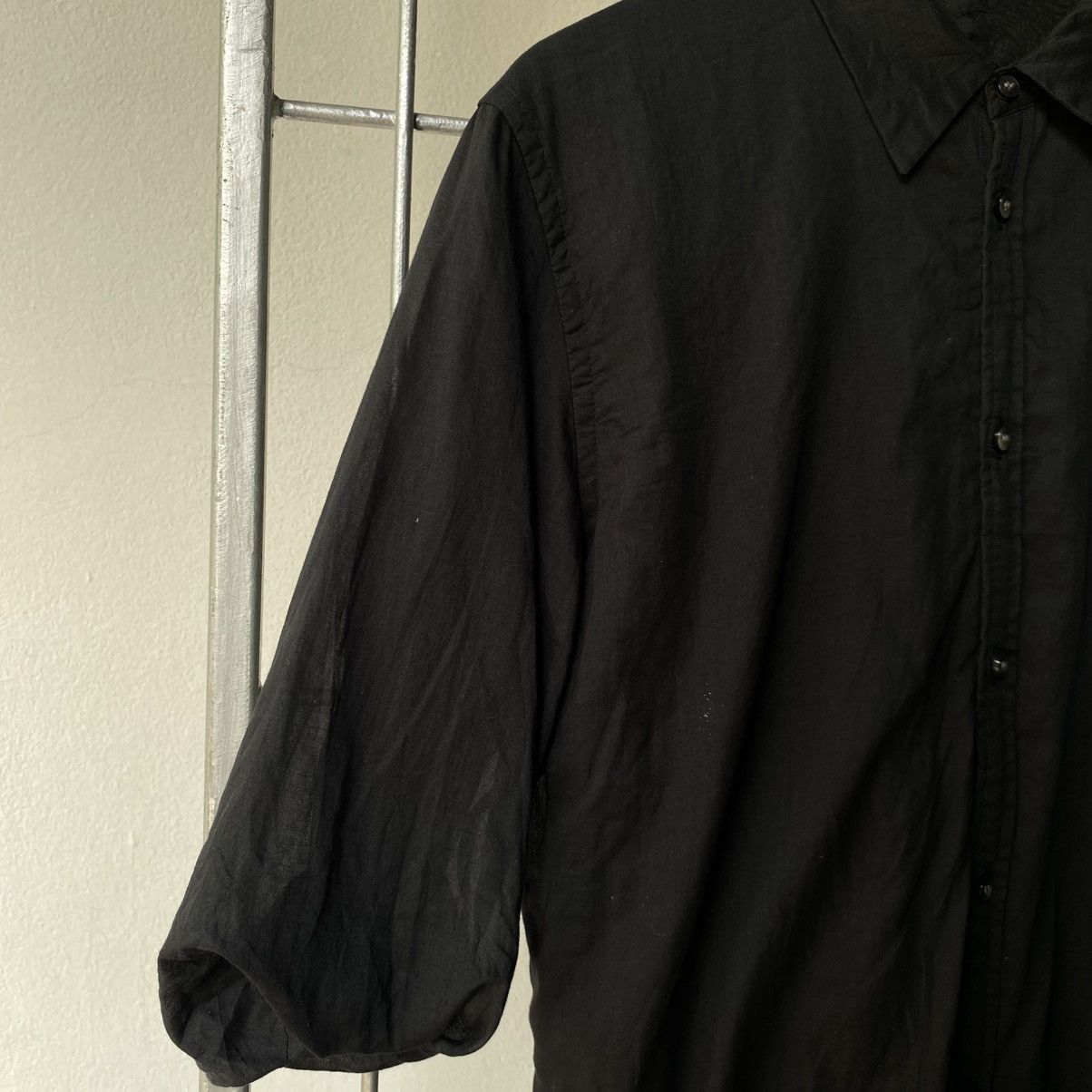 The Viridi-Anne double layer black shirt