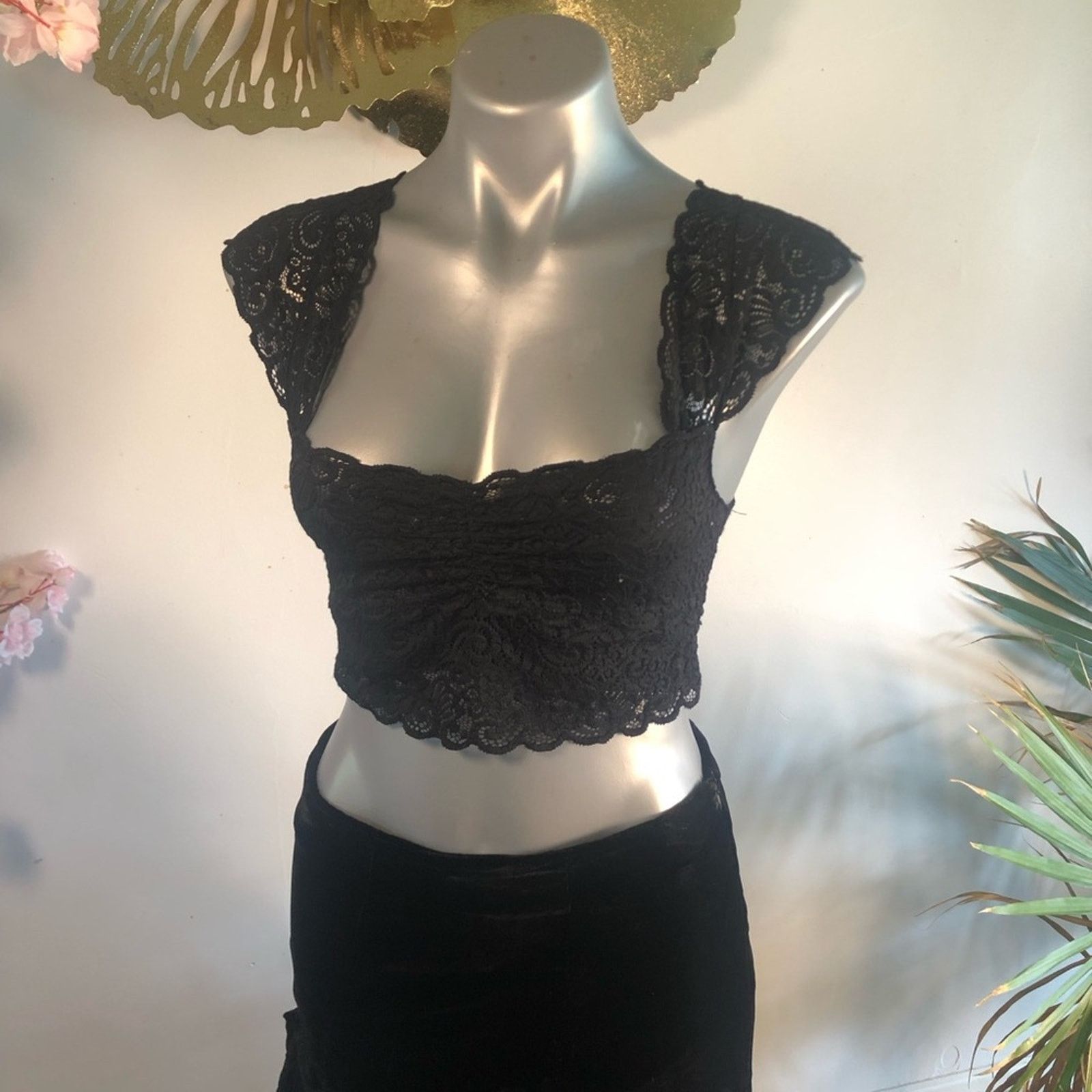 Free People Lace top cami low cut black free people intimately Size XS / US 0-2 / IT 36-38 - 4 Thumbnail
