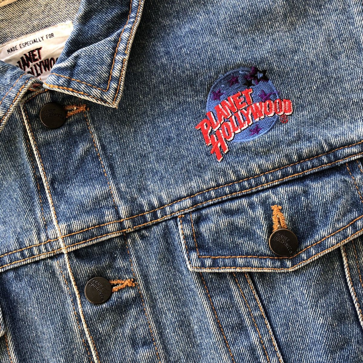 Planet Hollywood × Vintage PLANET HOLLYWOOD 1991 Embroidery Logo Trucker Denim Jacket Size US M / EU 48-50 / 2 - 9 Thumbnail