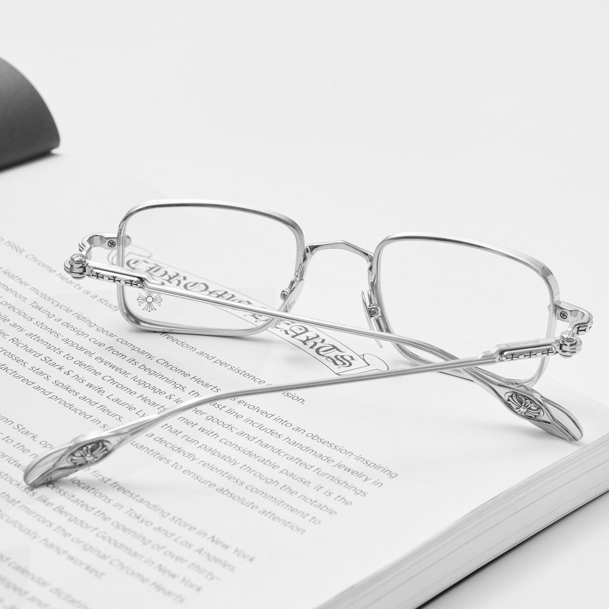 Chrome Hearts CHROME HEARTS ASSSOLUTLY BRUSHED SILVER GLASSES Size ONE SIZE - 7 Thumbnail
