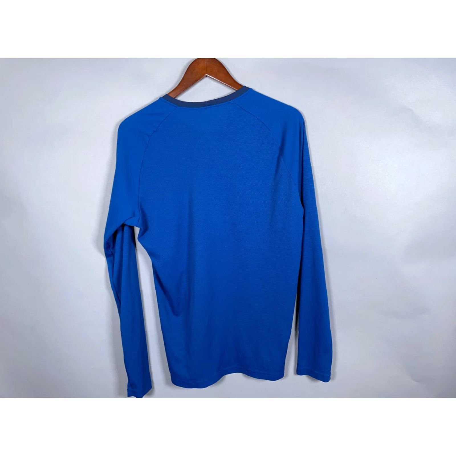 Patagonia Patagonia Long Sleeve T-Shirt Adult Medium Blue Base Layer Lightweight Outdoors Size US M / EU 48-50 / 2 - 2 Thumbnail