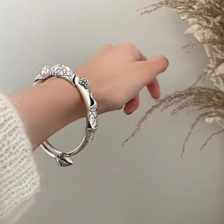 Jewelry × Vintage Lotus Flower & Leaf Bangle Bracelet 🪷 Size ONE SIZE - 2 Thumbnail