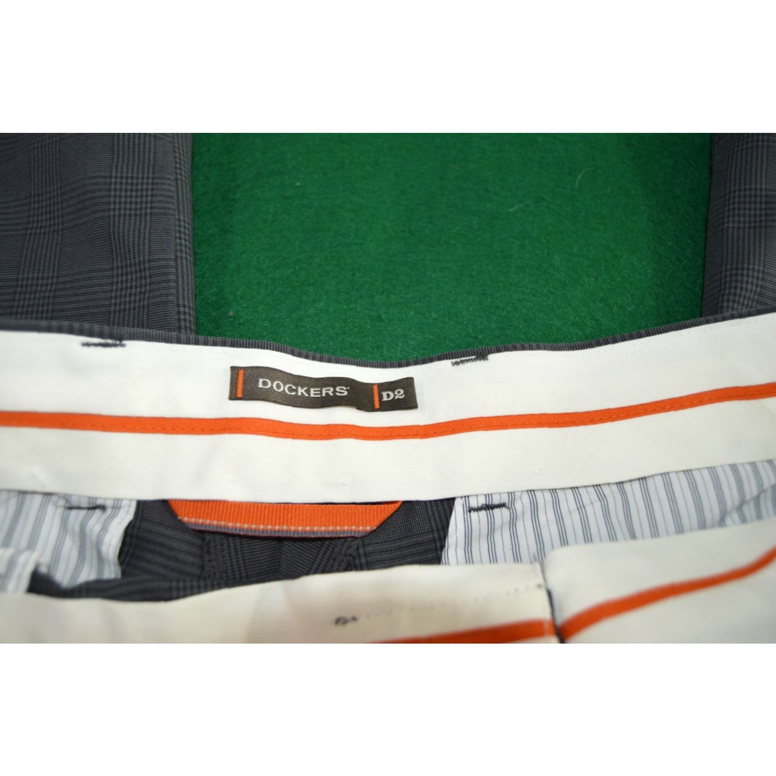 Vintage Men's Classic Fit Gray Plaid D2 Pants Size 34W x 32L Flat Front Size US 34 / EU 50 - 5 Thumbnail