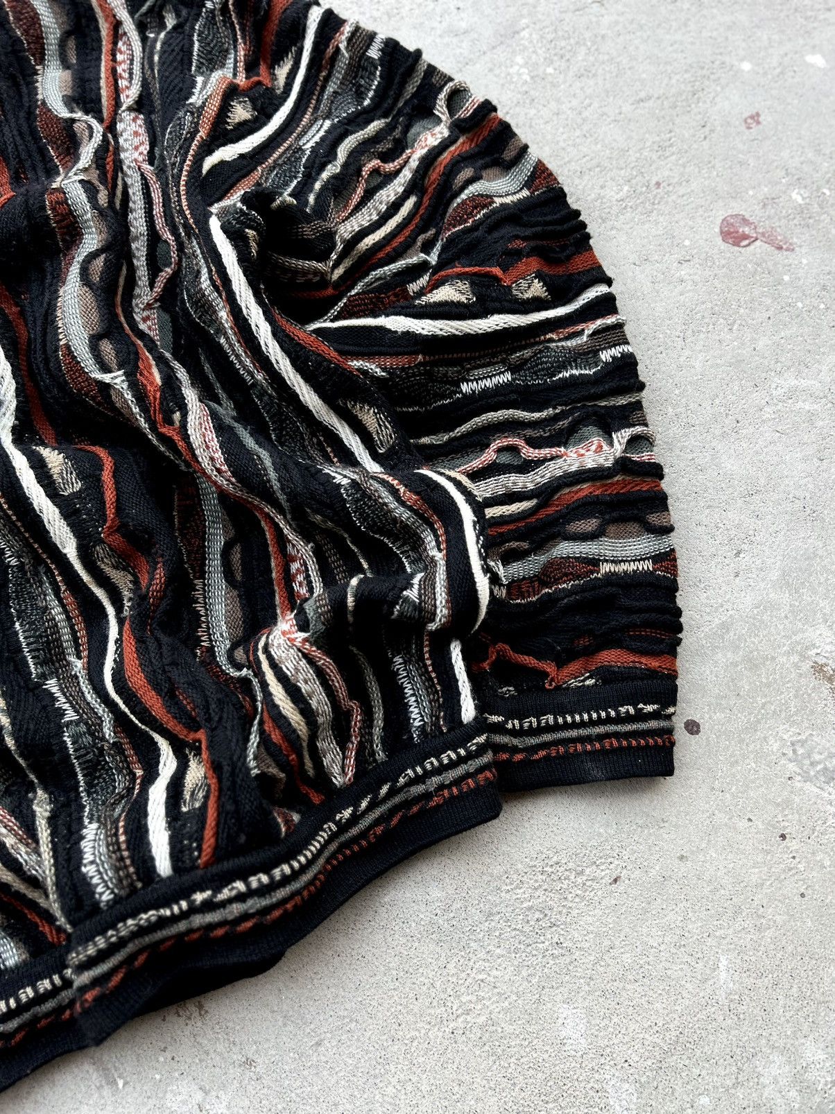 Coogi CRAZY VINTAGE COOGI 3D CABLE V NECK Size US M / EU 48-50 / 2 - 3 Thumbnail