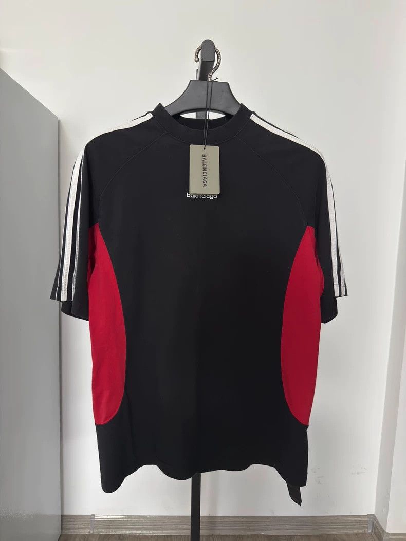 Balenciaga Balenciaga Adidas collaboration spliced short-sleeve shirt - dmc Size US XXS / EU 40 - 1 Thumbnail