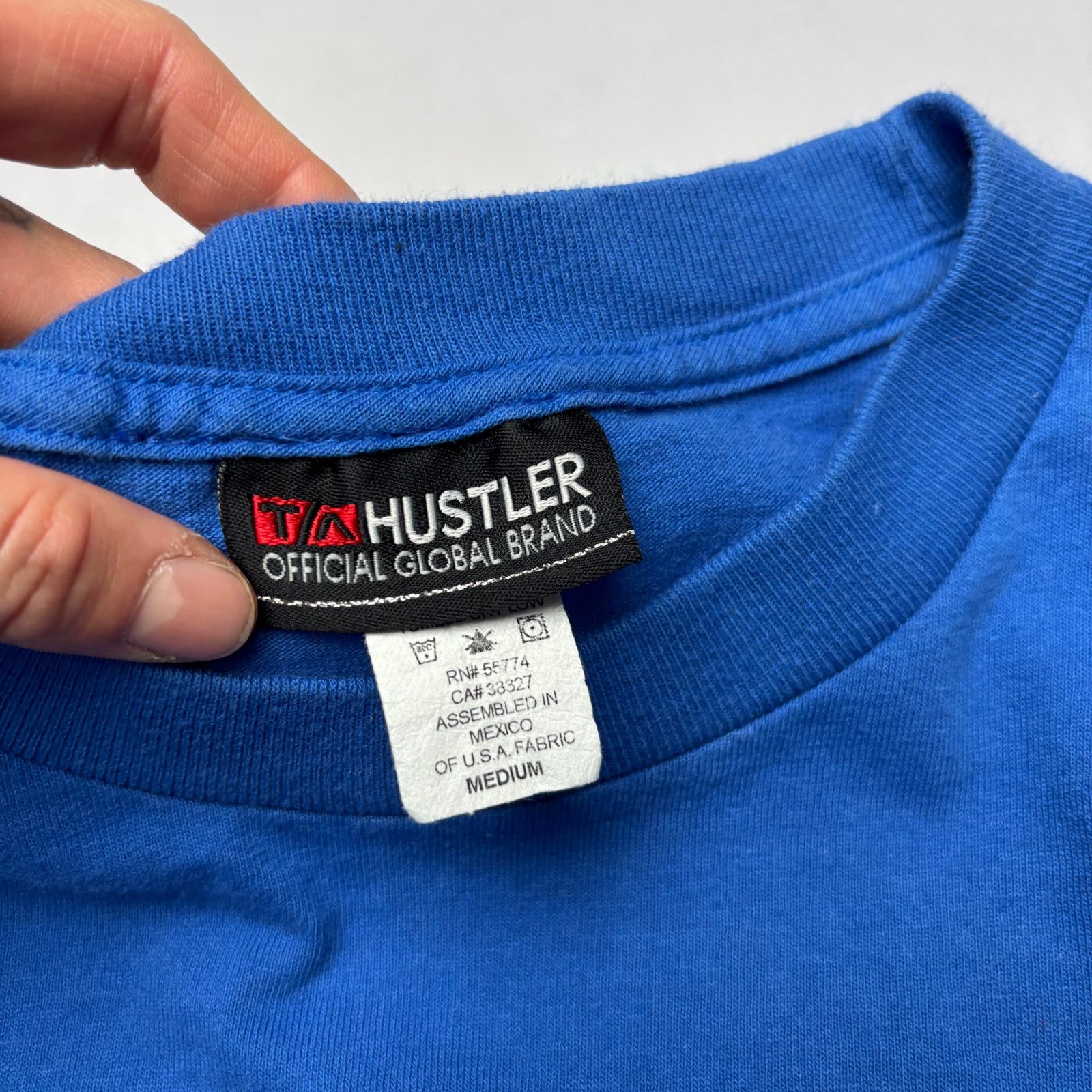 Vintage Vintage Hustler Magazine Tee Shirt Men's Medium Y2K Size US M / EU 48-50 / 2 - 6 Thumbnail