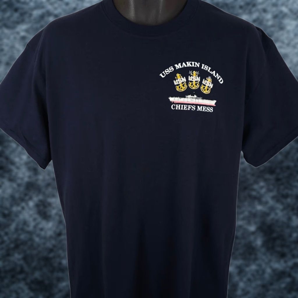 Gildan USS Makin Island LHD8 T Shirt Mens Size Large Blue Chiefs Mess Amphibious Assault Ship Navy USN Military Shirt Size US L / EU 52-54 / 3 - 1 Thumbnail