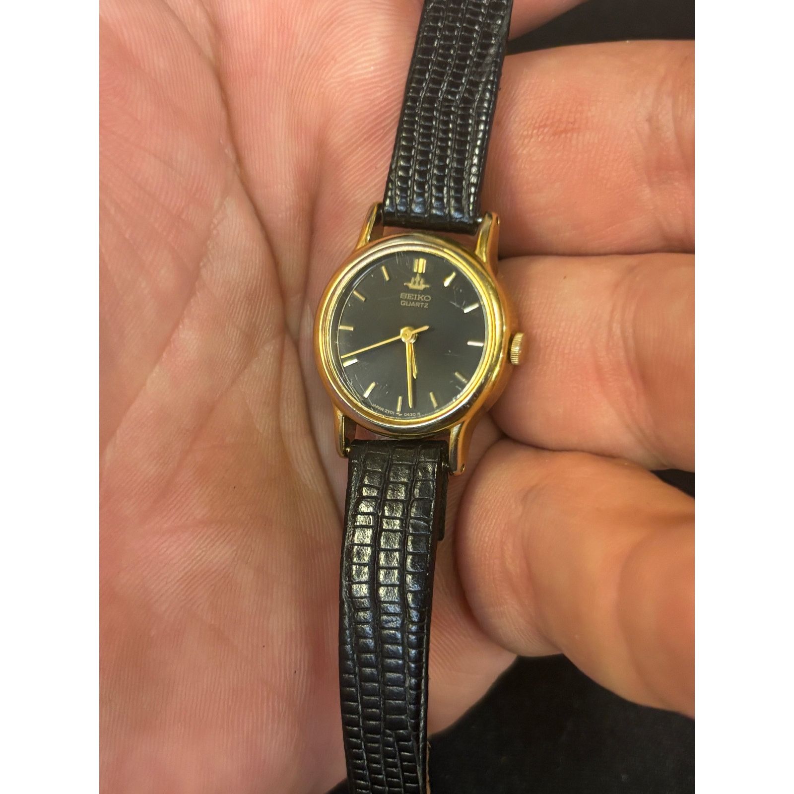 Seiko Vintage Seiko 2Y01-0010 Women’s Watch! New Battery! Size ONE SIZE - 4 Thumbnail