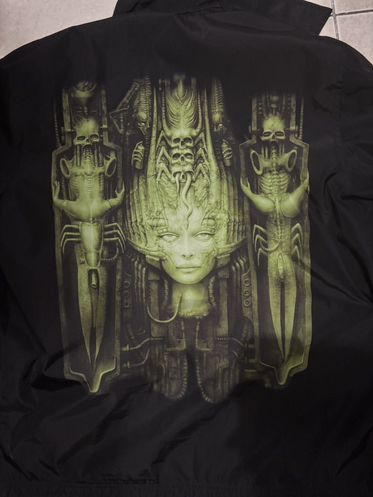 Supreme Supreme H.G Giger Size US L / EU 52-54 / 3 - 4 Thumbnail