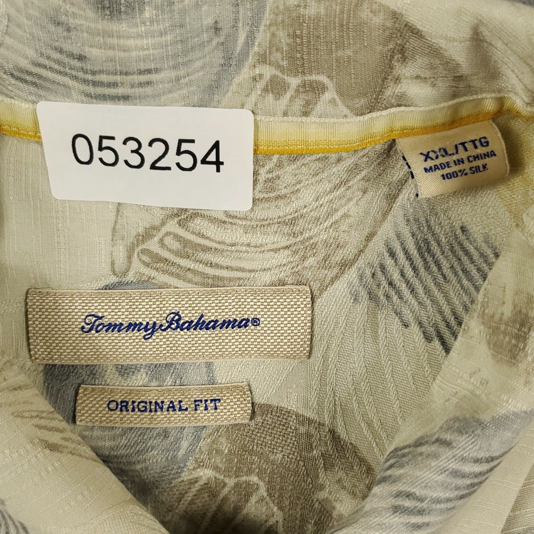 Tommy Bahama Tommy Bahama Shirt Mens 2XL Beige Floral Hawaiian Button-Up Short Sleeve Size US XXL / EU 58 / 5 - 7 Thumbnail