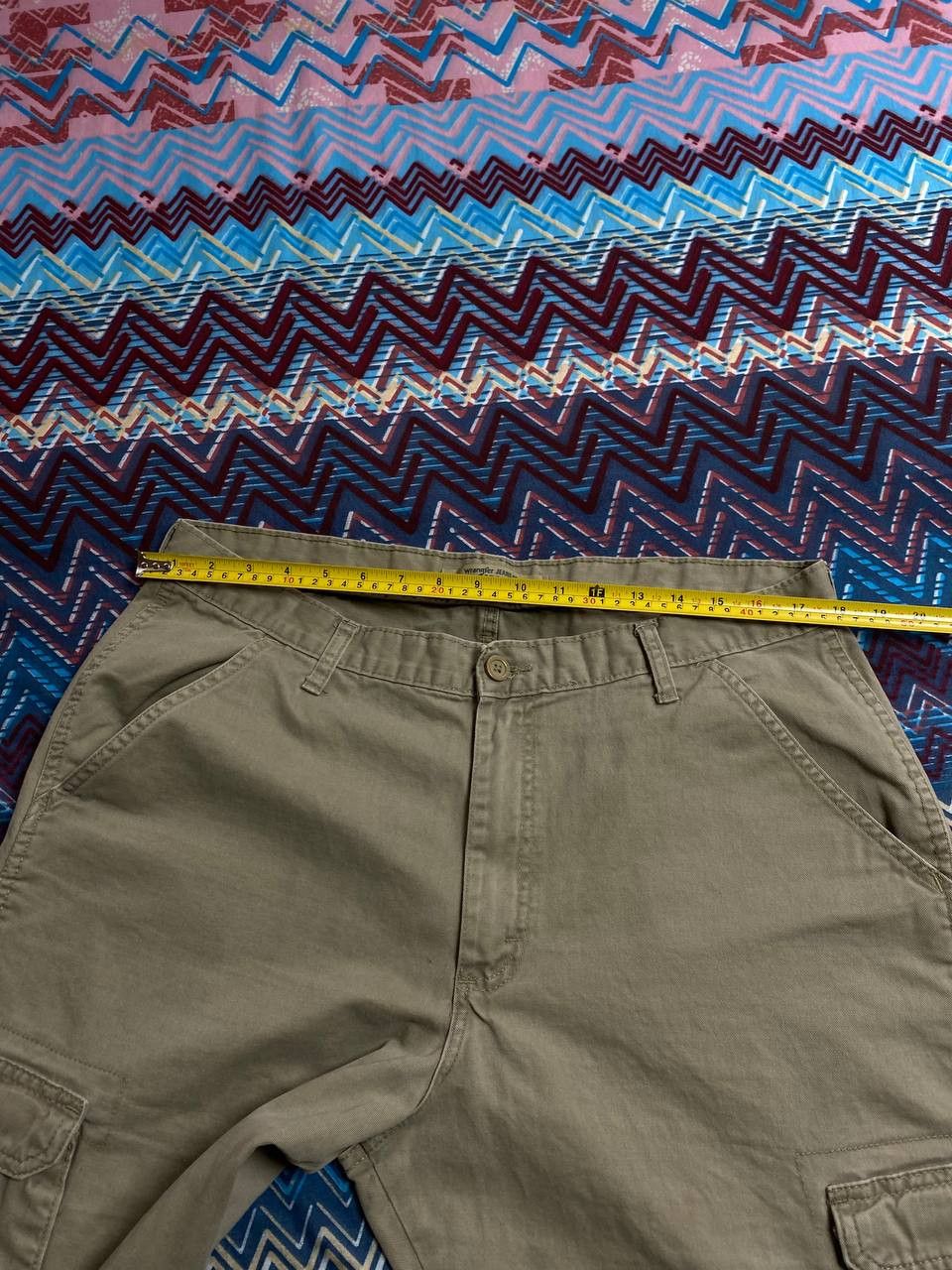 Vintage × Wrangler Wrangler Relaxed Fit Khaki Cargo Pants Size US 36 / EU 52 - 13 Thumbnail
