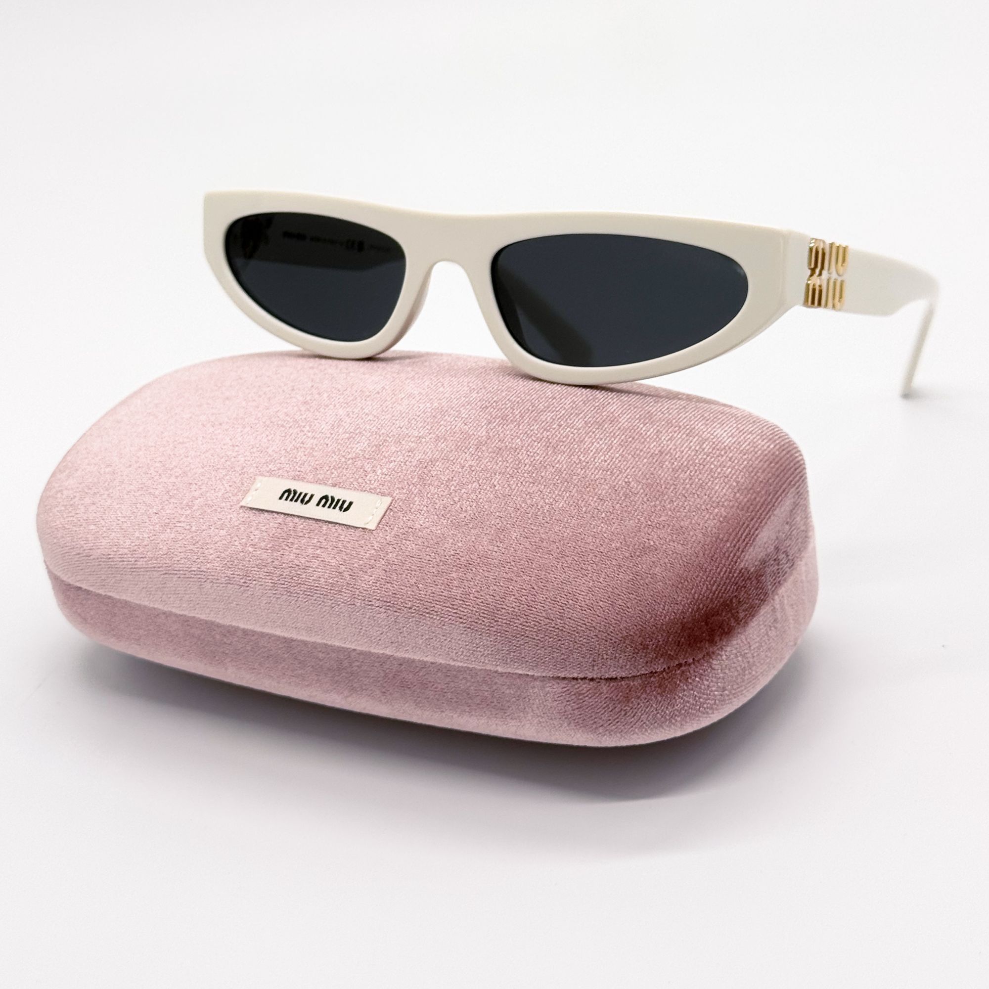Miu Miu NEW MIU MIU SUNGLASSES MU07ZS 1425S0 WHITE MU 07ZS Size ONE SIZE - 2 Thumbnail