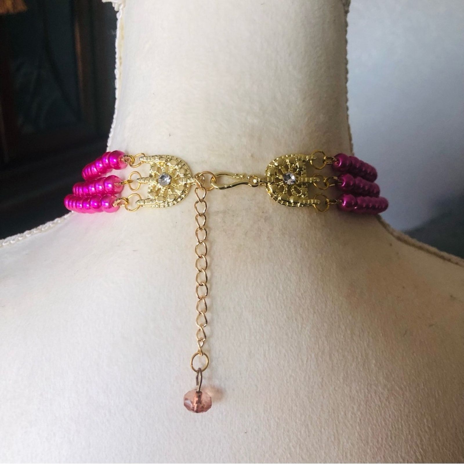 Handmade Handcrafted repurpose triple strand fuchsia Pearl necklace Size ONE SIZE - 7 Thumbnail