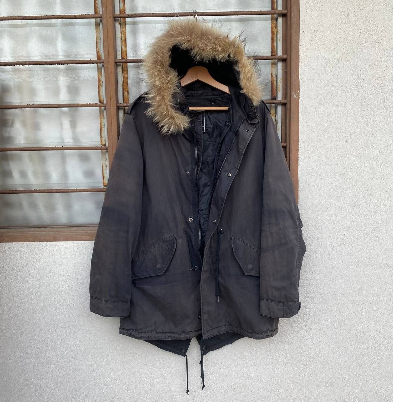 Alpha Industries Vintage Alpha Industries M-51 Fishtail Fur Parka Faded Black Size US XL / EU 56 / 4 - 9 Thumbnail