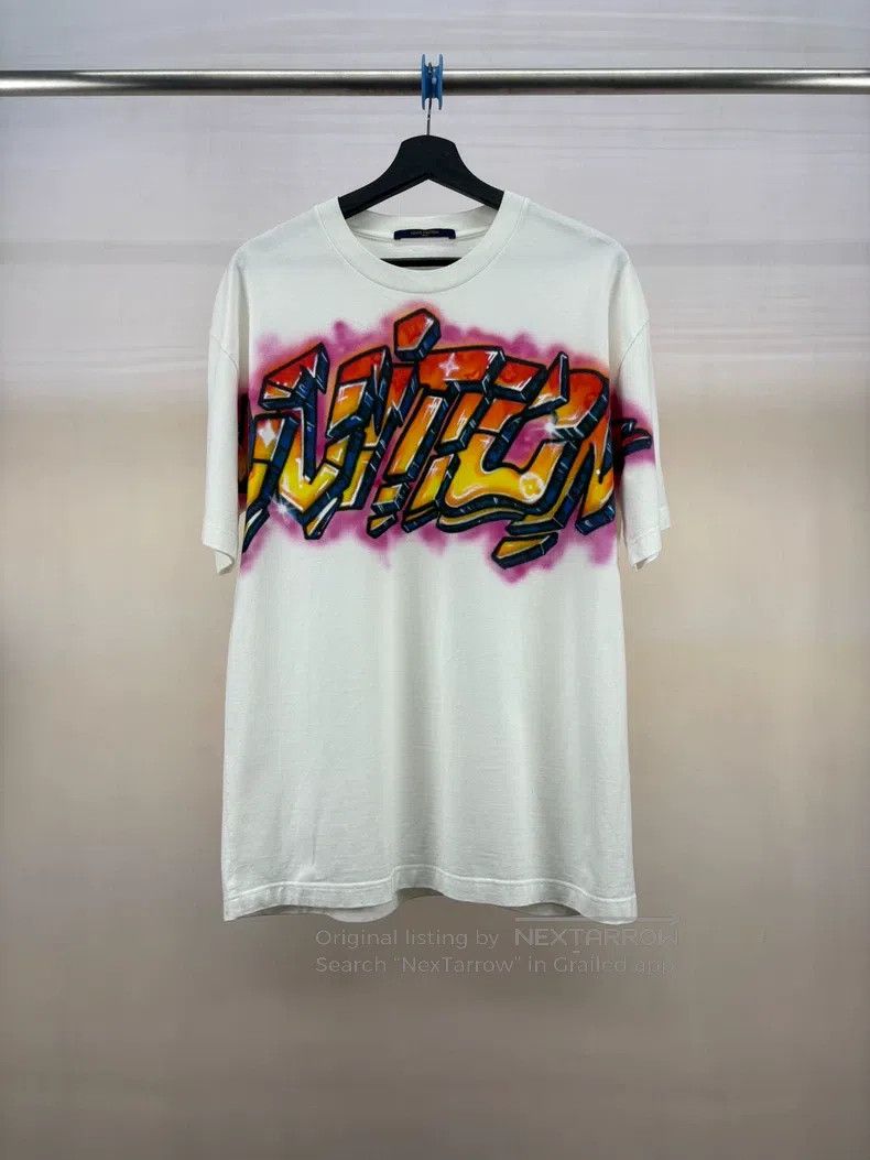 Louis Vuitton Louis Vuitton Burst printed logo short sleeves Size US L / EU 52-54 / 3 - 1 Thumbnail