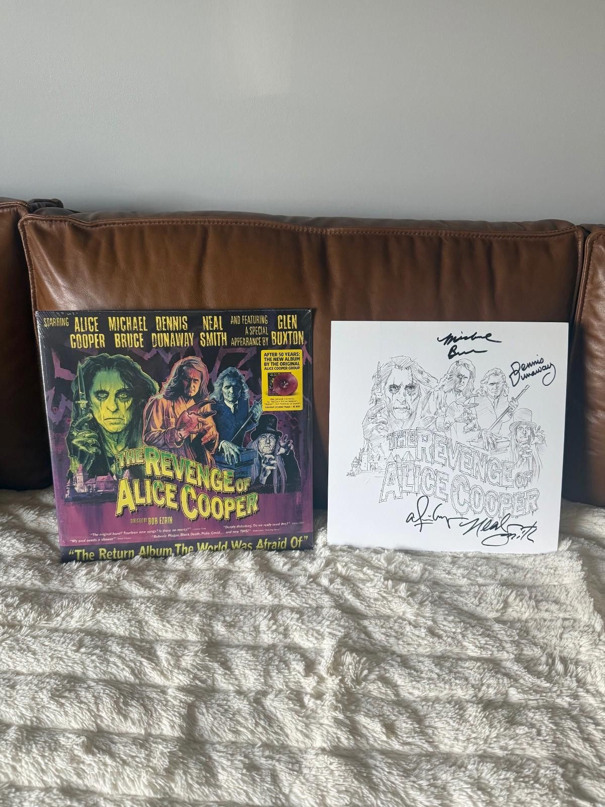 Other The Revenge of Alice Cooper Violet 2LP Autographed In Hand! Size ONE SIZE - 5 Thumbnail