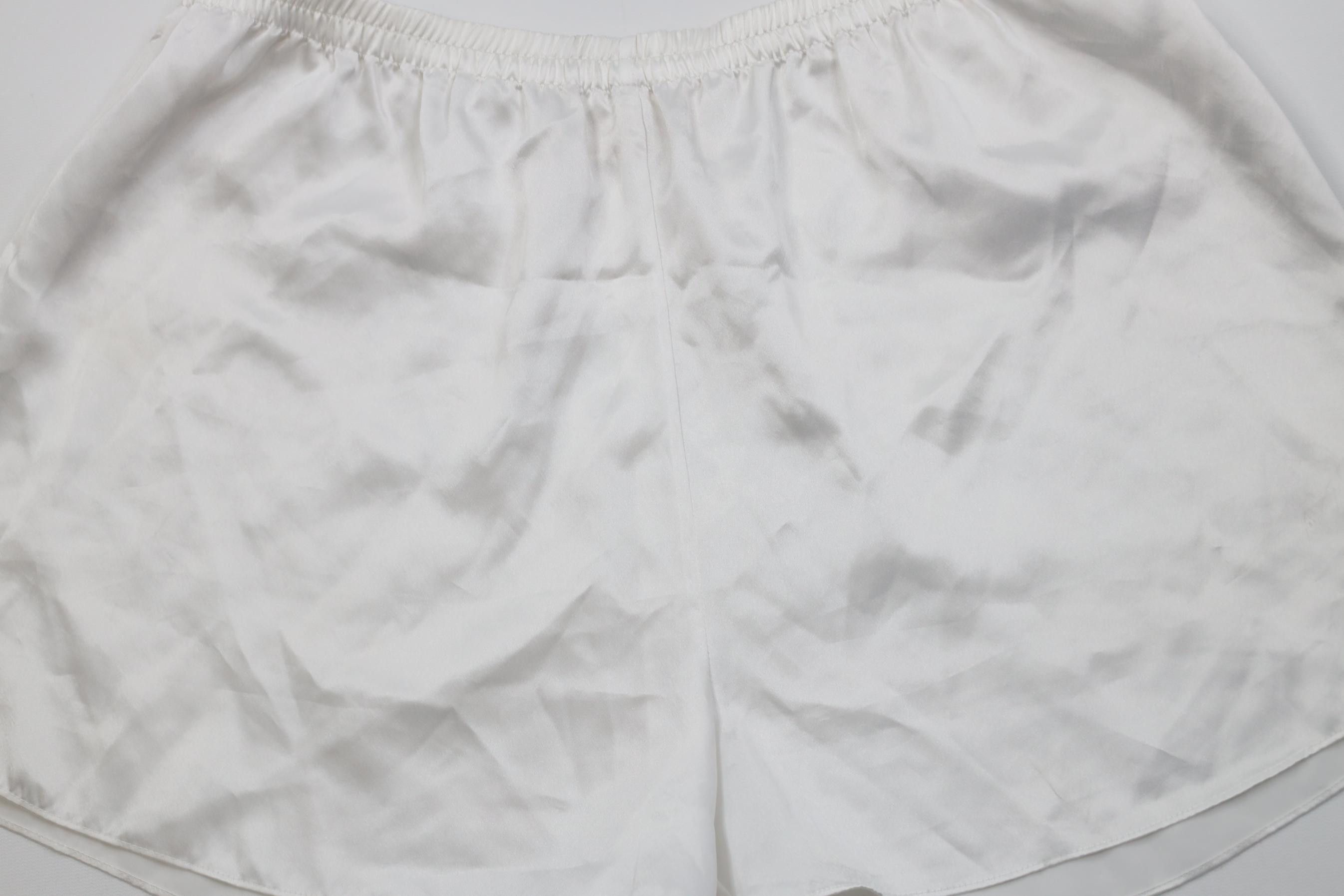 Victoria's Secret Vintage 90s Victoria's Secret Polyester Pajamas Shorts White Size 30" / US 8 / IT 44 - 3 Thumbnail