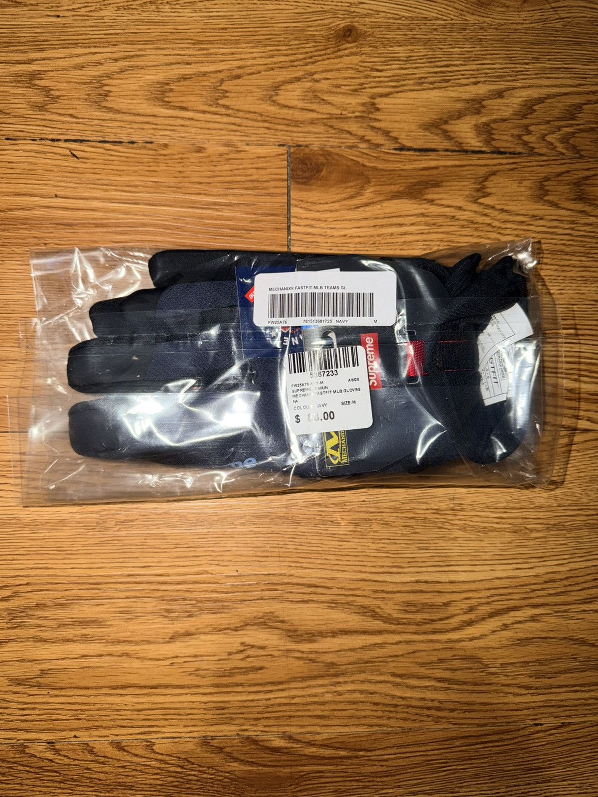 MLB × Supreme Supreme Mechanix FastFit MLB Teams Gloves Navy Size Medium Size ONE SIZE - 3 Thumbnail