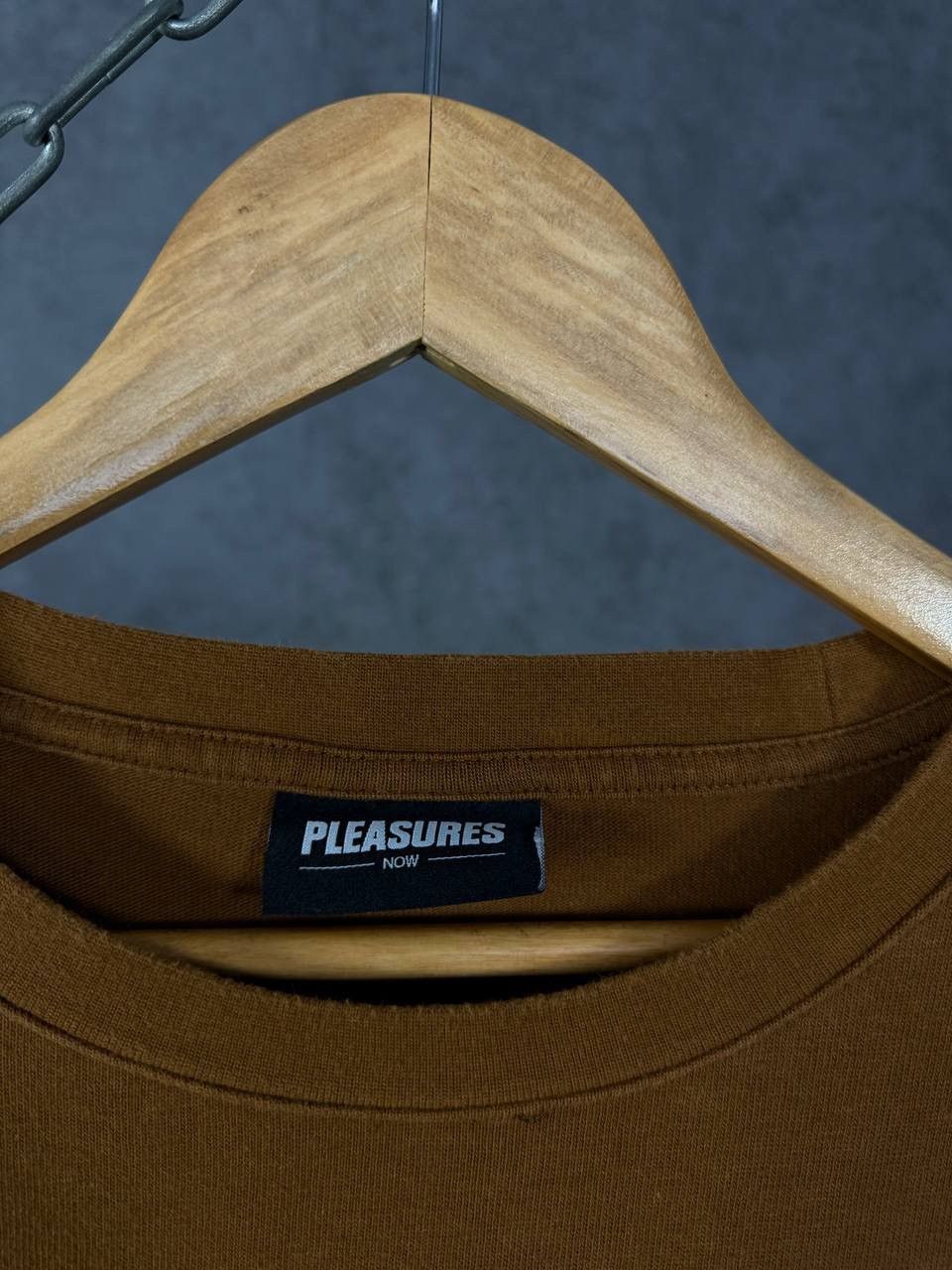 Pleasures Pleasures designer longsleeve Size US M / EU 48-50 / 2 - 3 Thumbnail