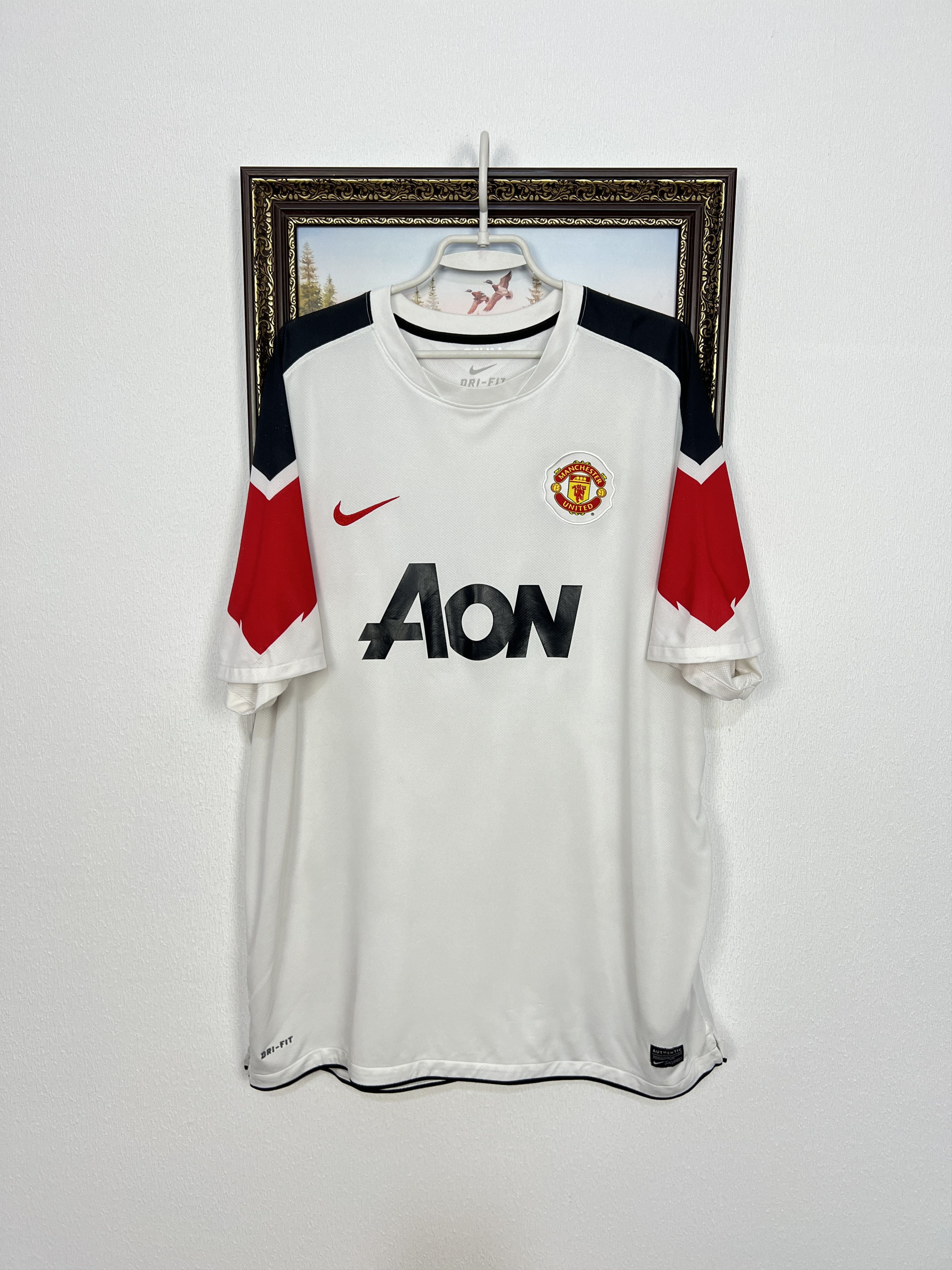 Nike Manchester United Away football shirt 2010 Soccer Nike Size US XXL / EU 58 / 5 - 1 Thumbnail