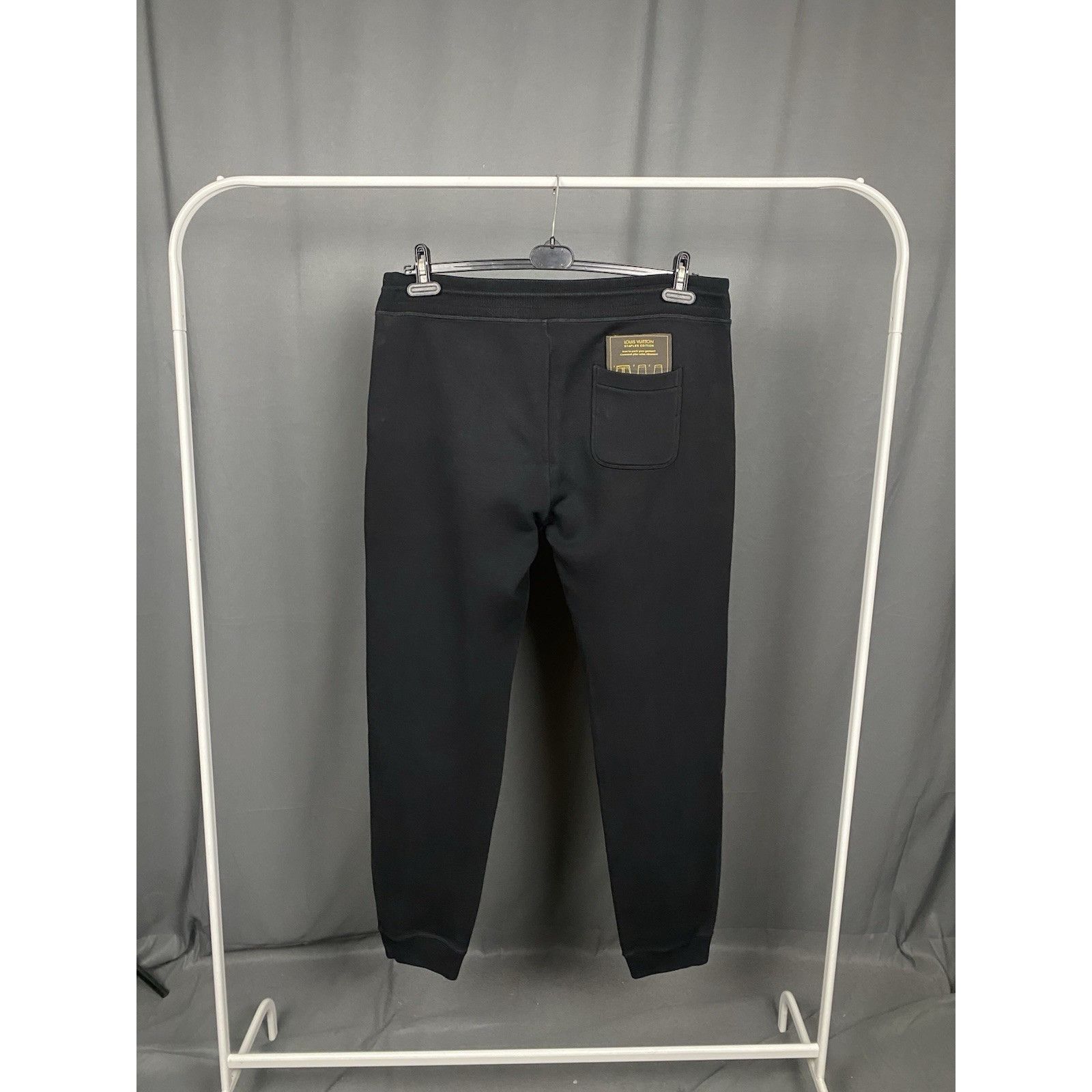 Louis Vuitton Louis Vuitton Auth Men's Black Drawstring Sweat Pants Size X Size US 36 / EU 52 - 8 Thumbnail