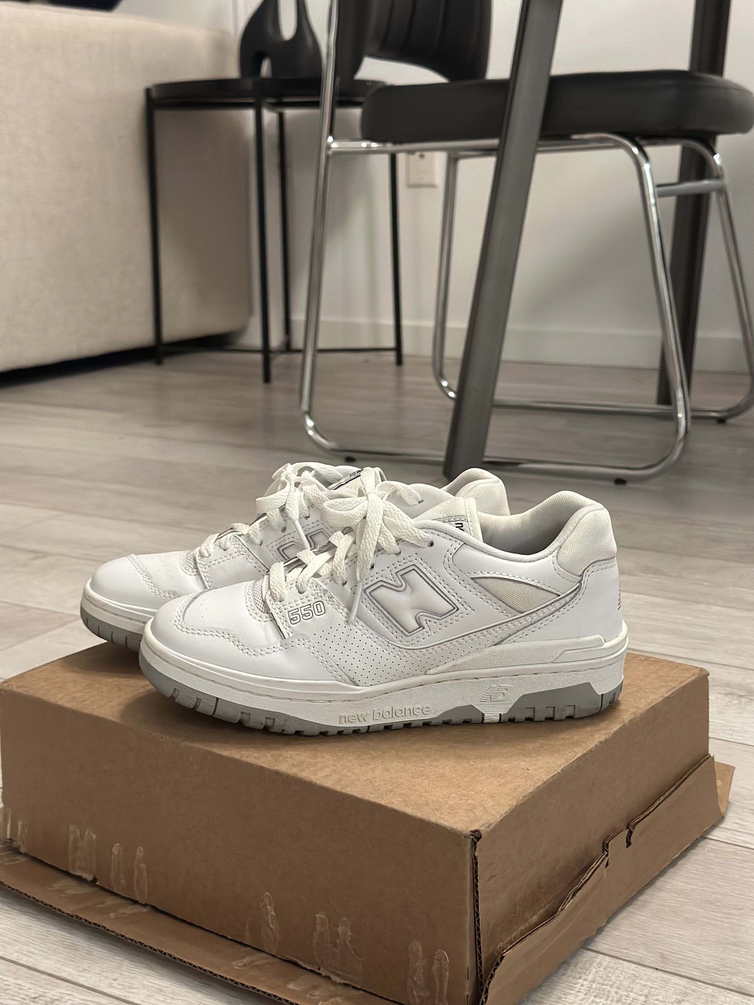 New Balance New Balance 550 - Size W6.5/M5 Size US 6.5 / IT 36.5 - 1 Thumbnail