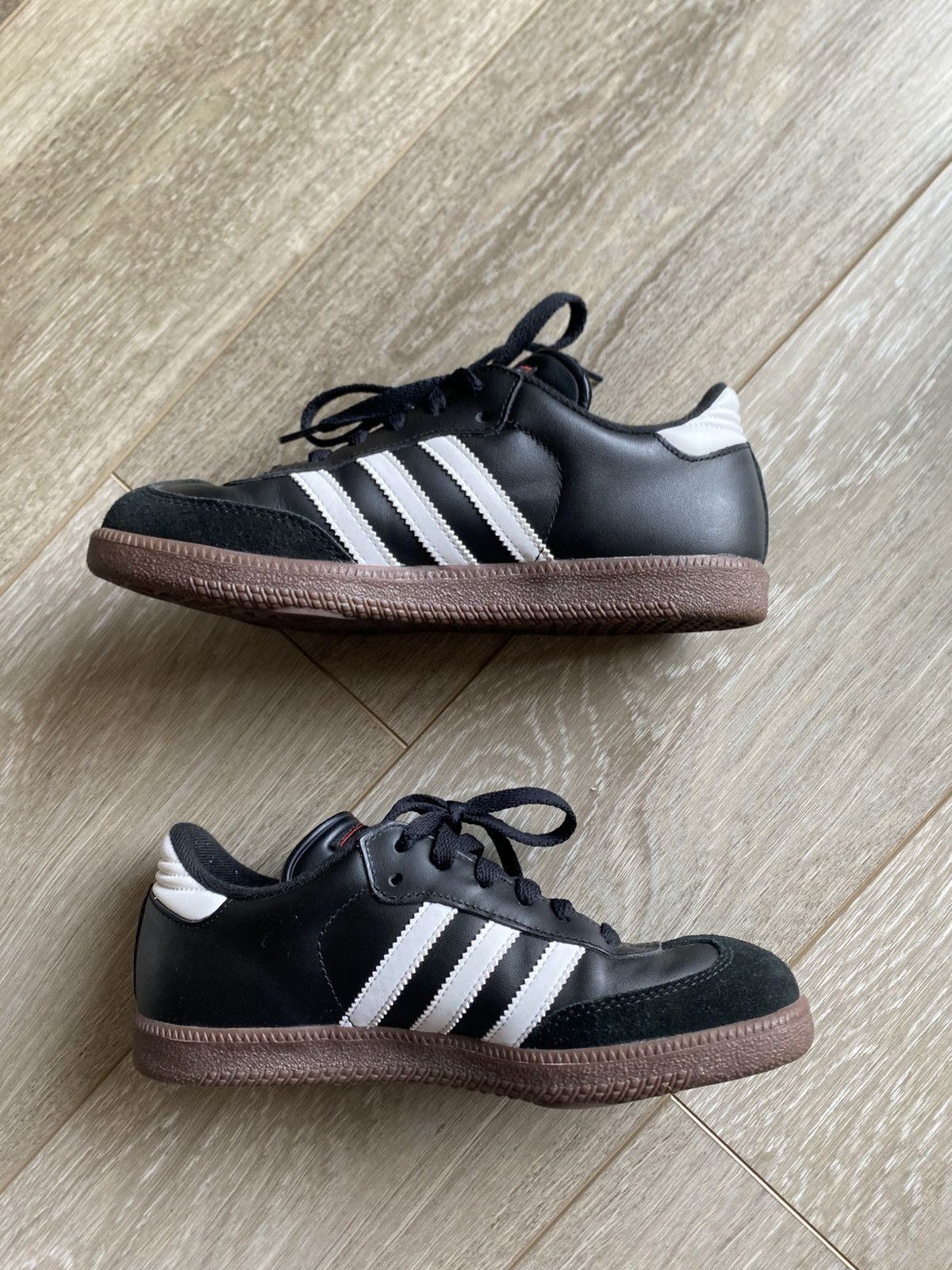 Adidas Women’s Black adidas samba Og Size US 5 / IT 35 - 2 Thumbnail