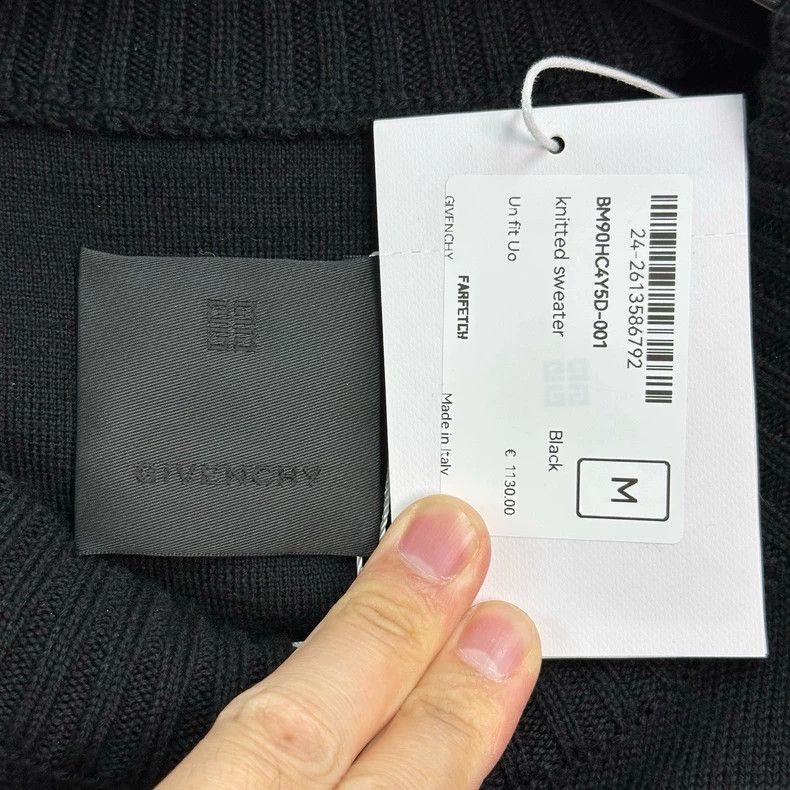 Givenchy Givenchy × Chito Collaboration Graffiti Flock Knitwear M S Size US M / EU 48-50 / 2 - 3 Thumbnail