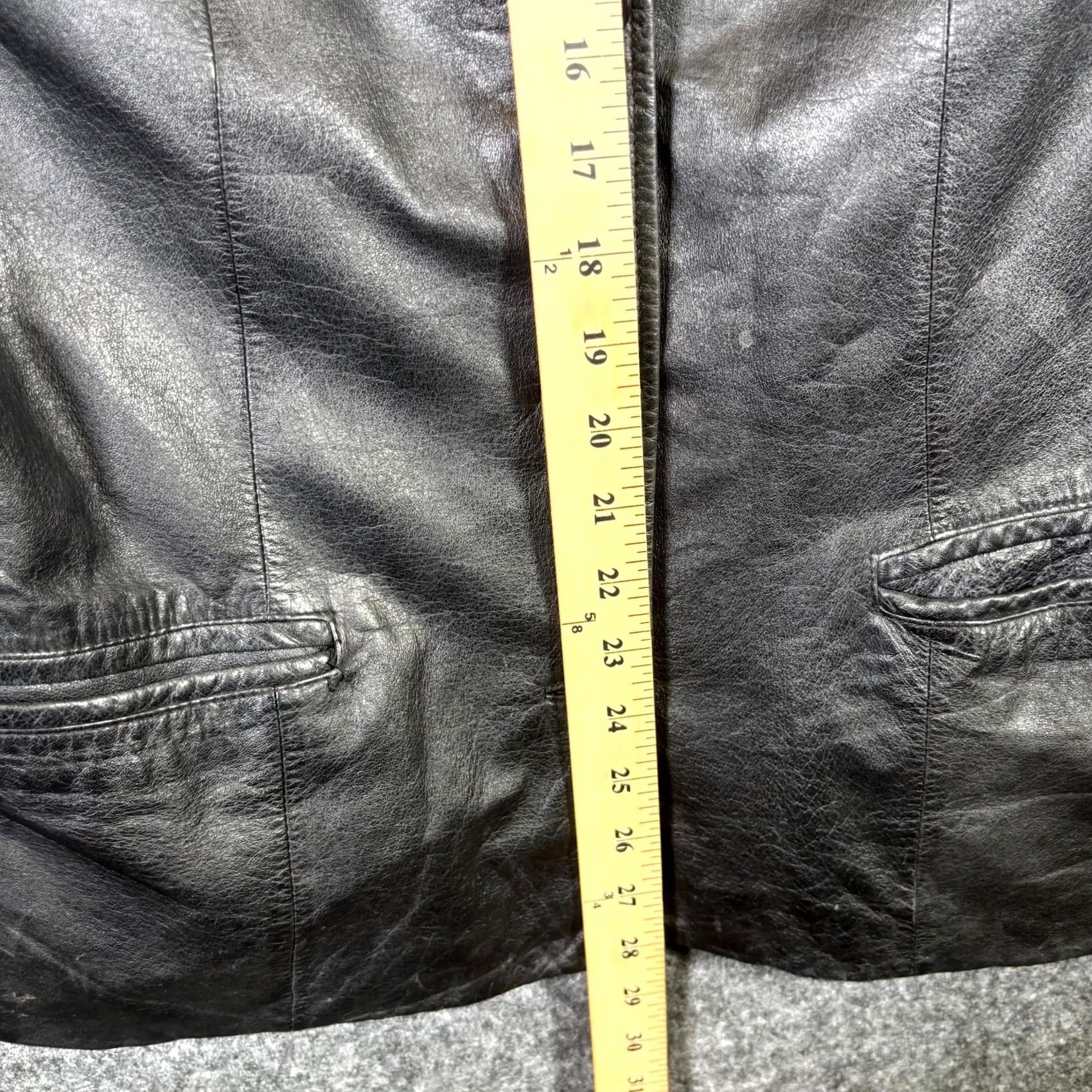 Roundtree & Yorke Roundtree & Yorke Jacket Women's XL Black Leather Lamb Skin Button-Up Size XL / US 12-14 / IT 48-50 - 7 Thumbnail