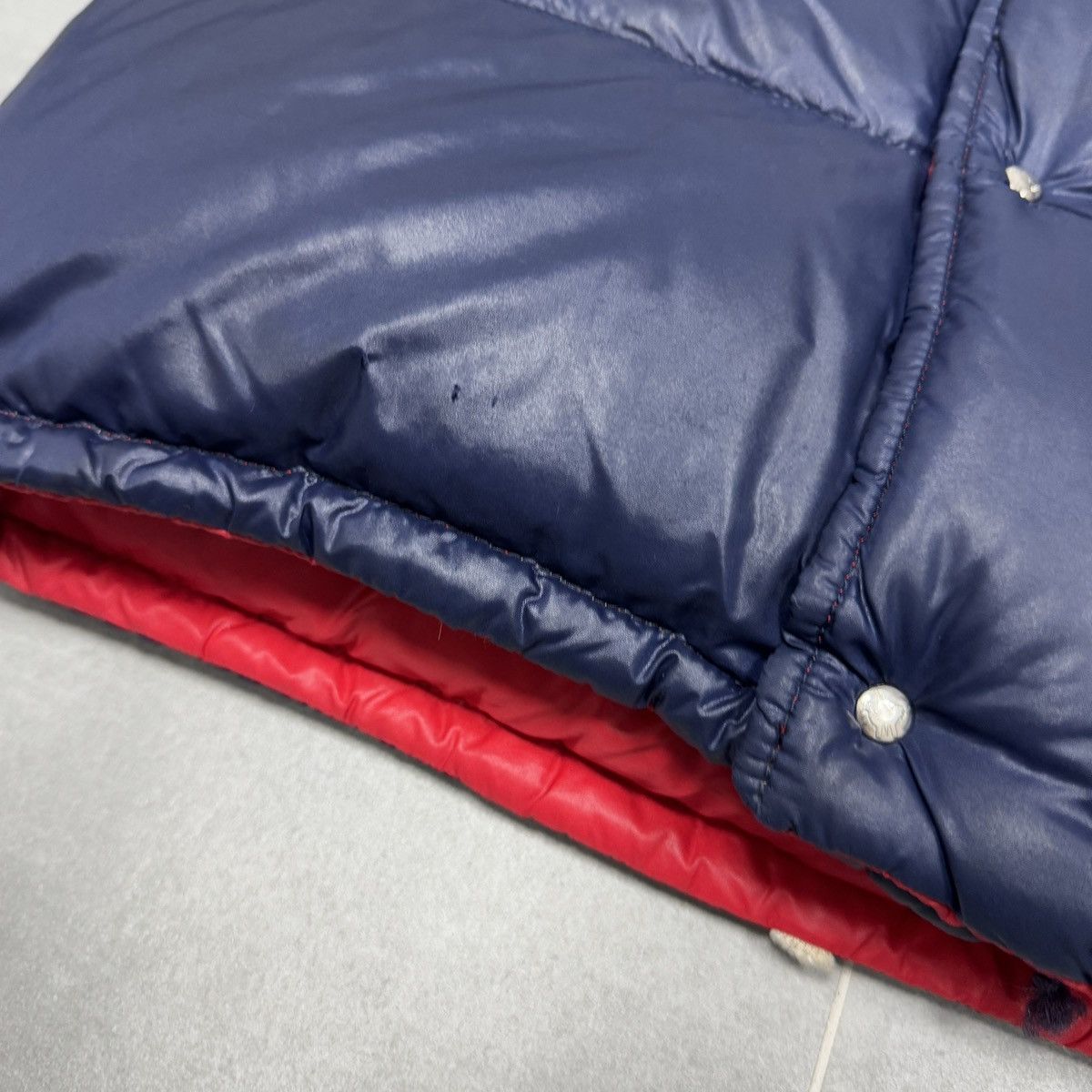 Moncler × Vintage Vintage Moncler Grenoble Puffer Down Jacket Size M Size US M / EU 48-50 / 2 - 7 Thumbnail